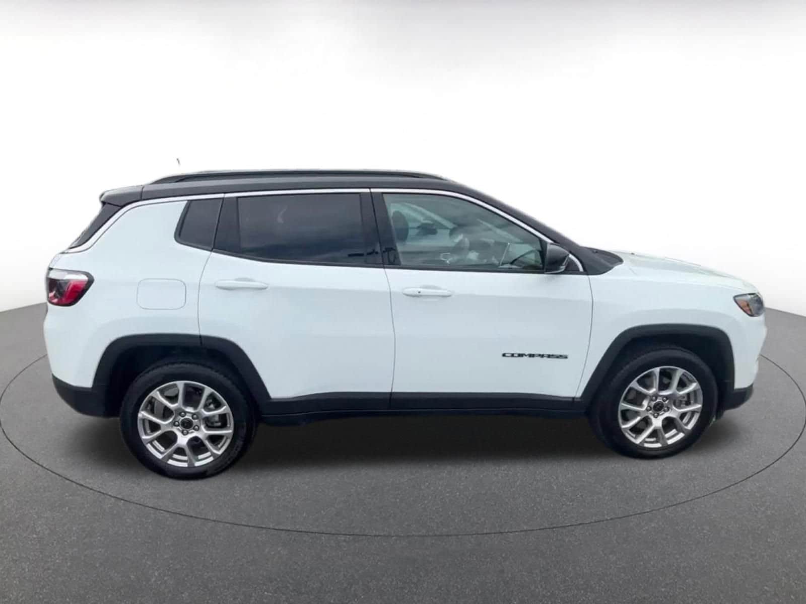 Thumbnail: 2025 Jeep Compass - 22