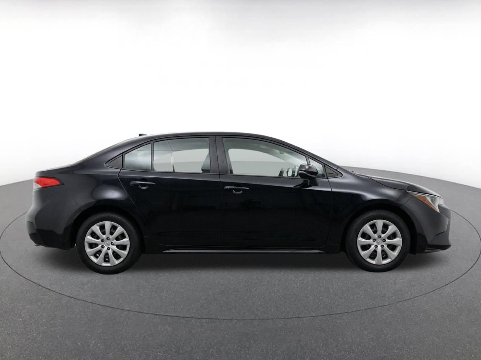 Thumbnail: 2025 Toyota Corolla - 8