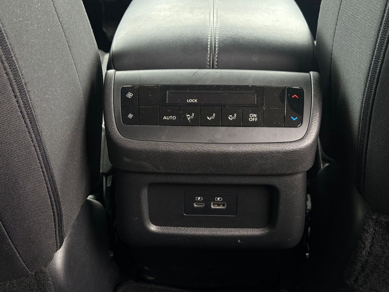 Thumbnail: 2025 Nissan Pathfinder - 25
