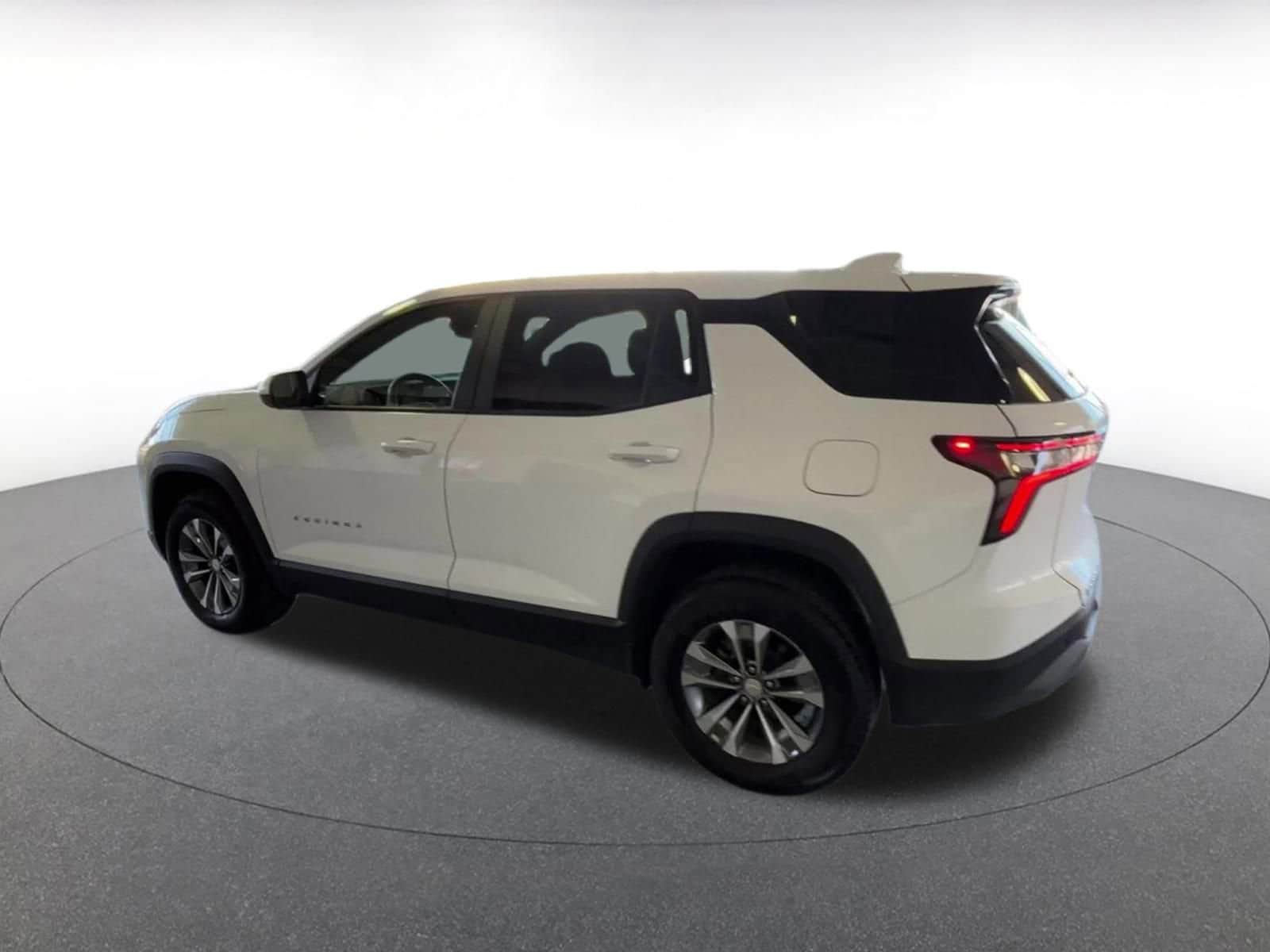 Thumbnail: 2025 Chevrolet Equinox - 10