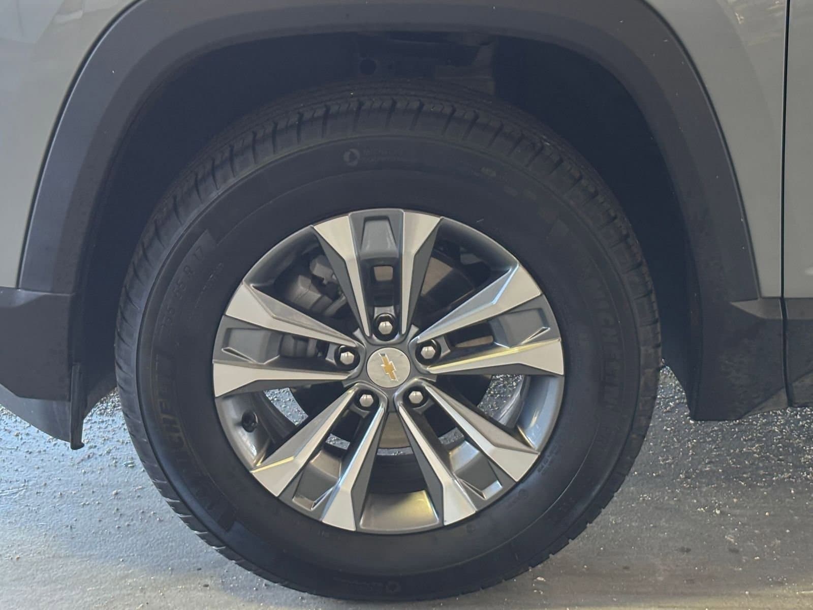 Thumbnail: 2025 Chevrolet Equinox - 34