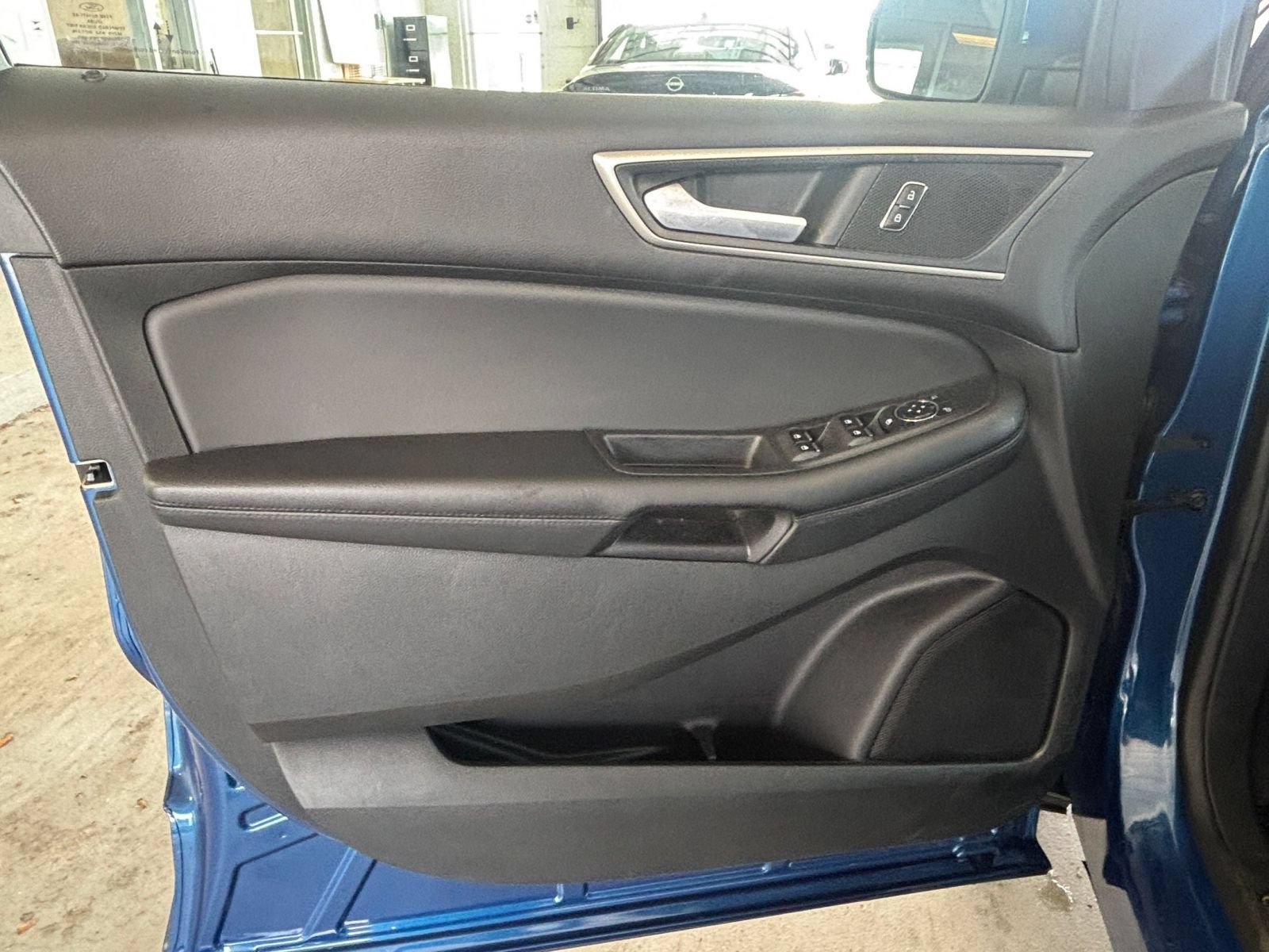 Thumbnail: 2024 Ford Edge - 18