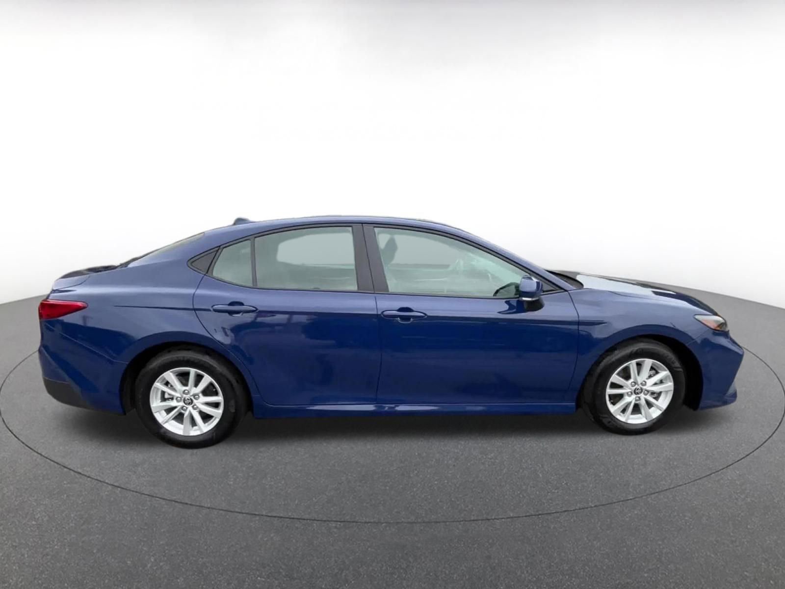 Thumbnail: 2025 Toyota Camry - 16