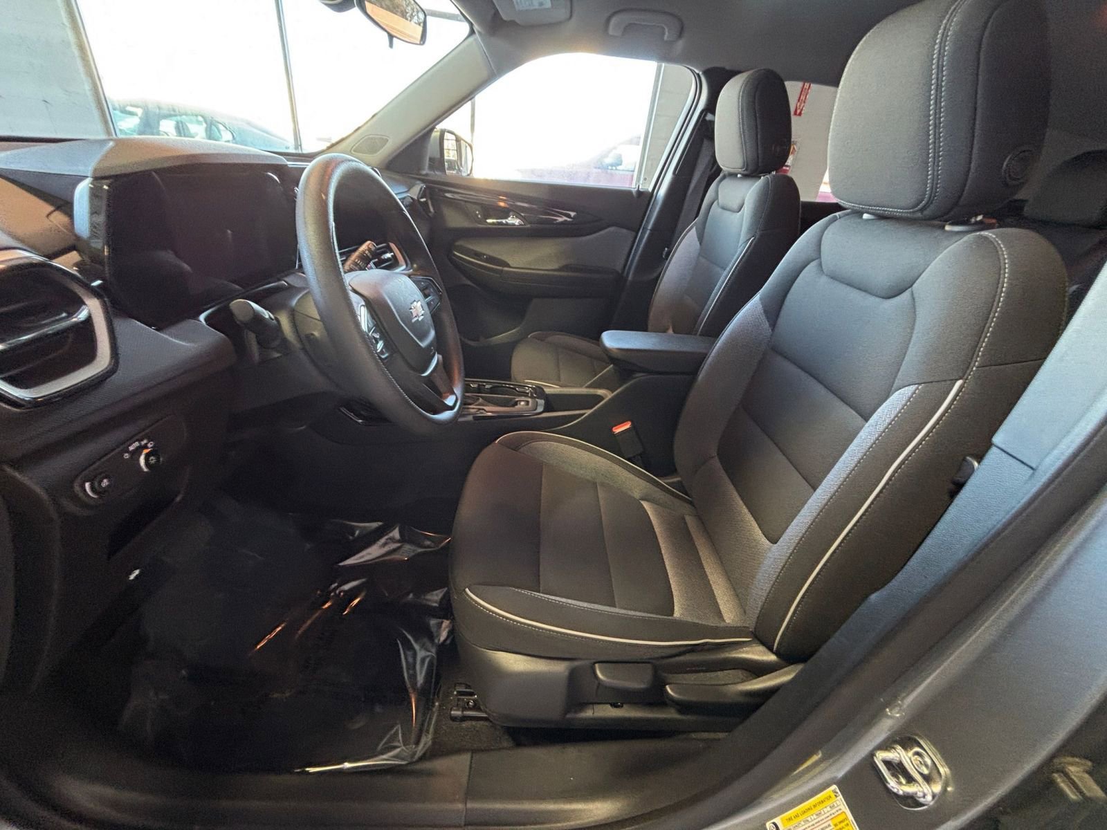 Thumbnail: 2025 Chevrolet TrailBlazer - 25