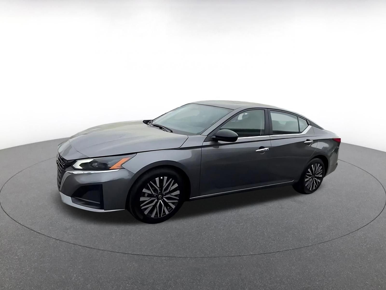 Thumbnail: 2025 Nissan Altima - 11