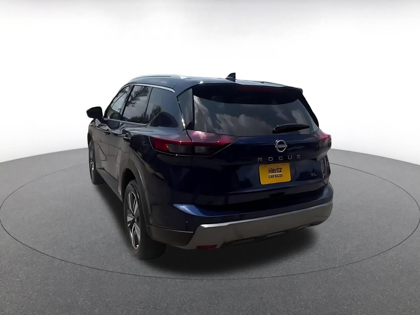 Thumbnail: 2026 Nissan Rogue - 10