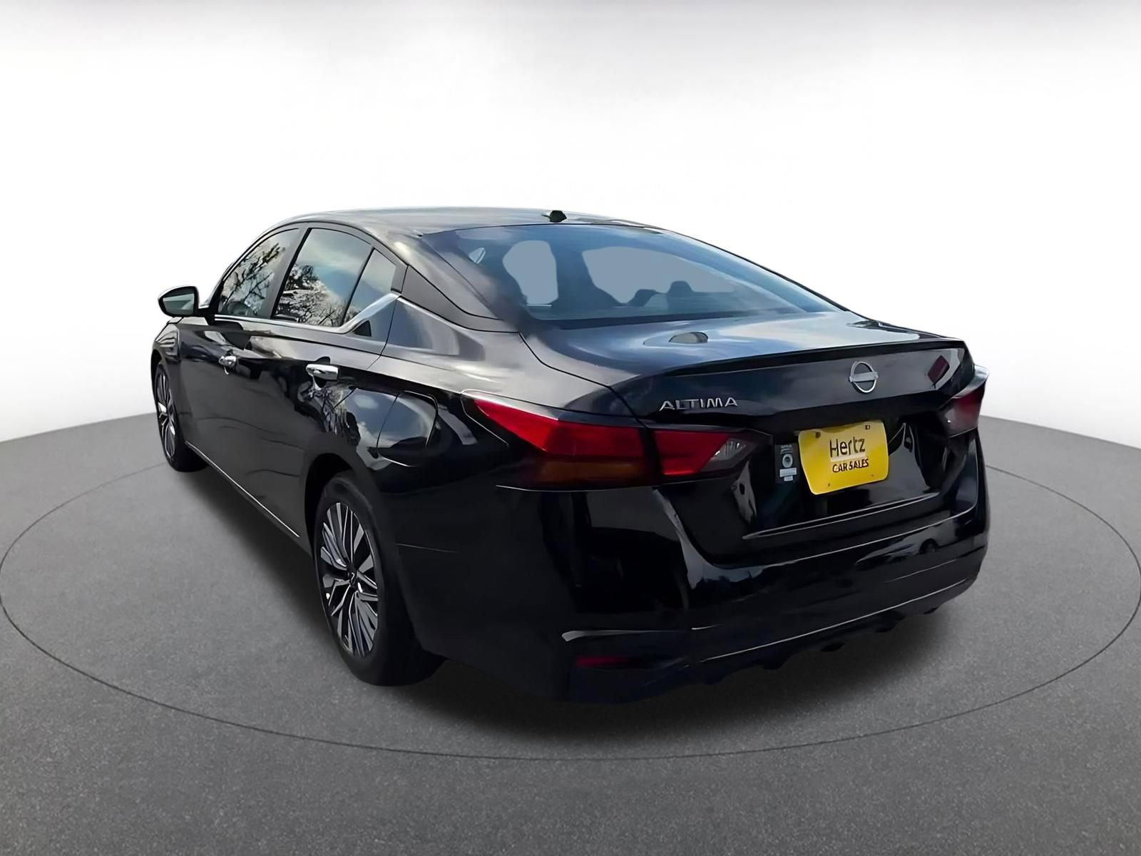 Thumbnail: 2025 Nissan Altima - 11