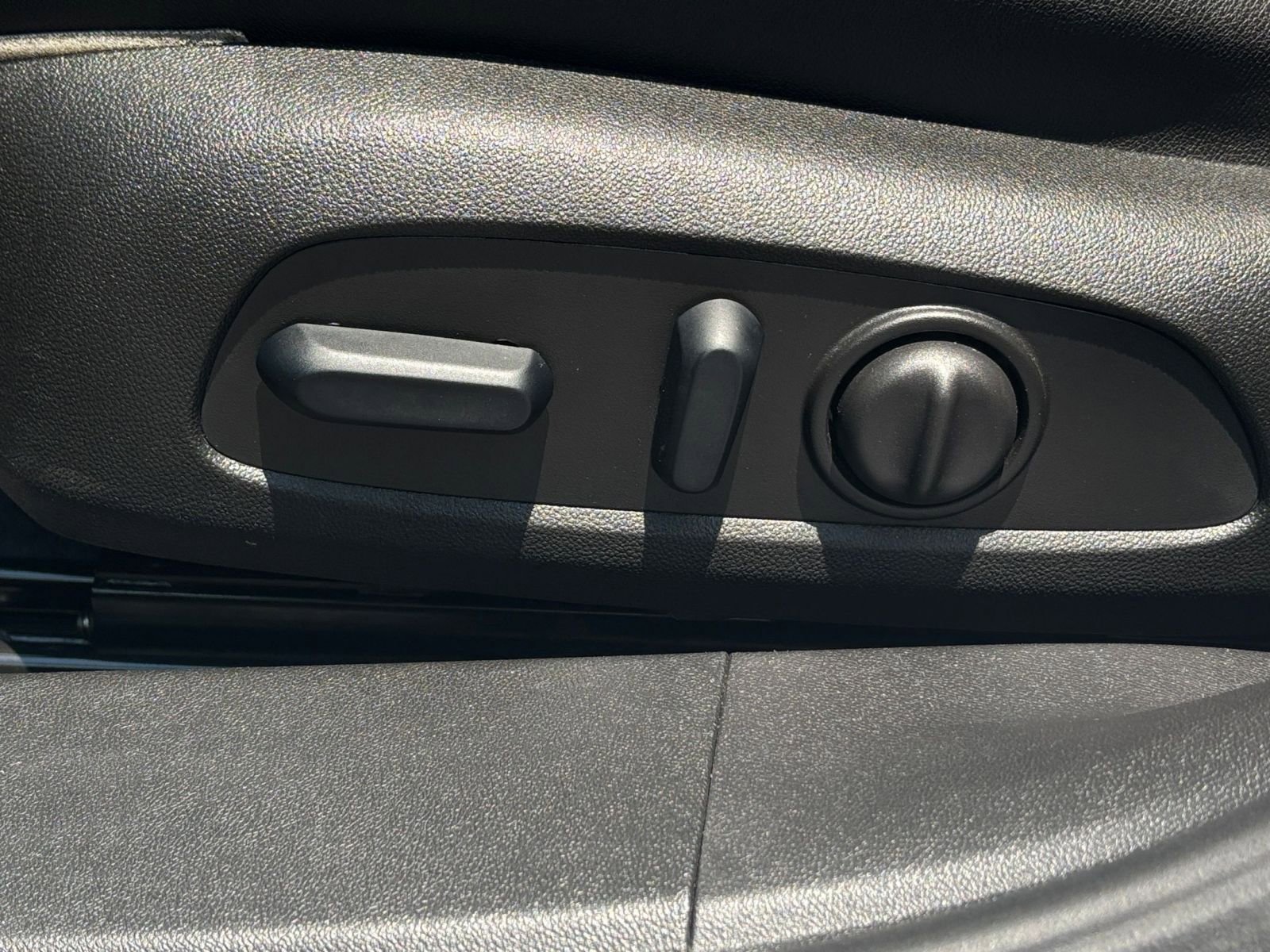 Thumbnail: 2024 Chevrolet Malibu - 23