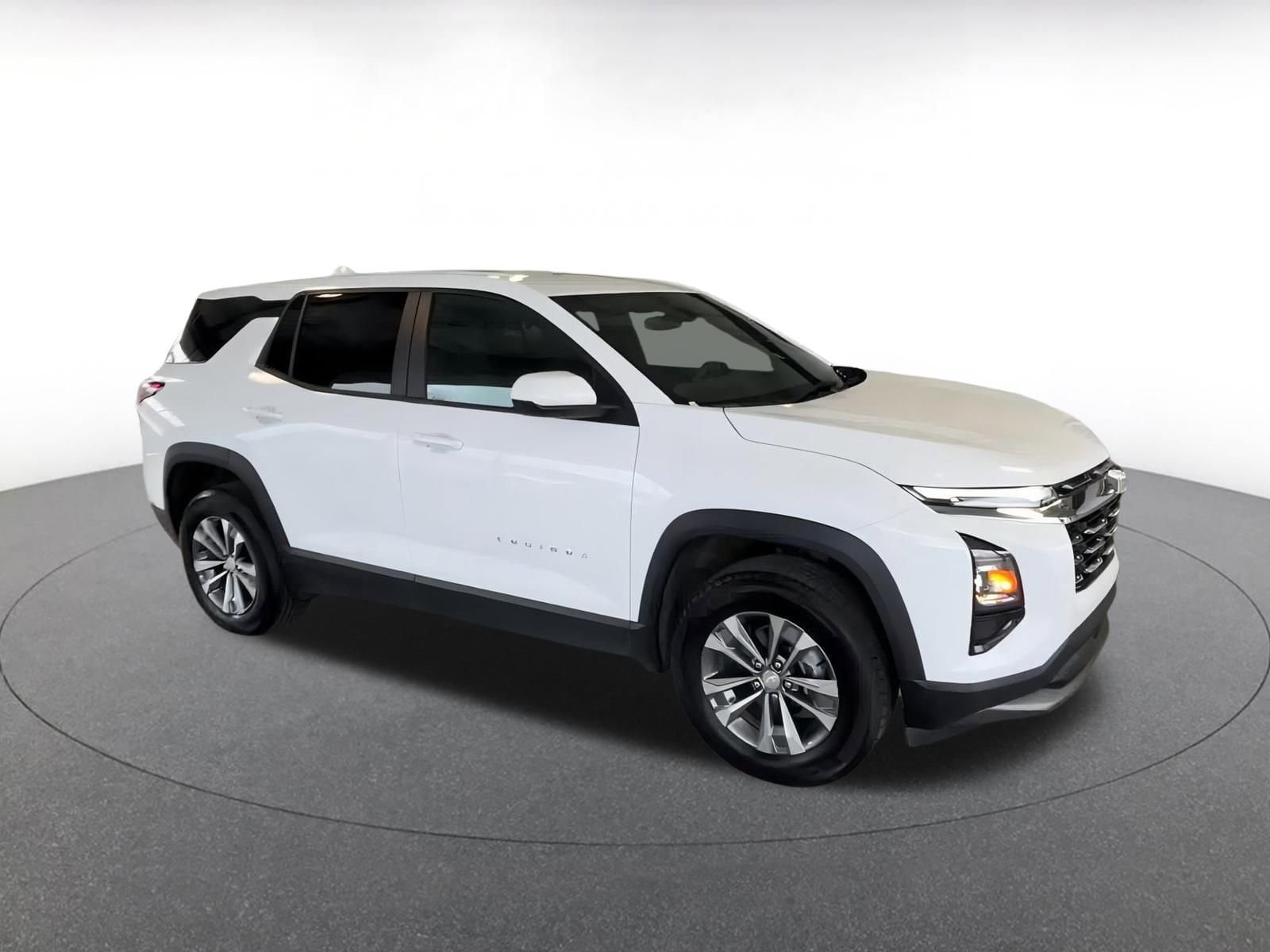 Thumbnail: 2025 Chevrolet Equinox - 2