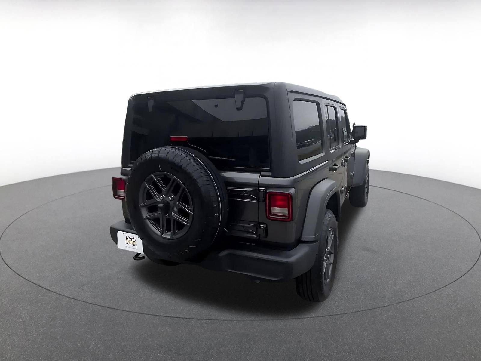 Thumbnail: 2025 Jeep Wrangler - 17