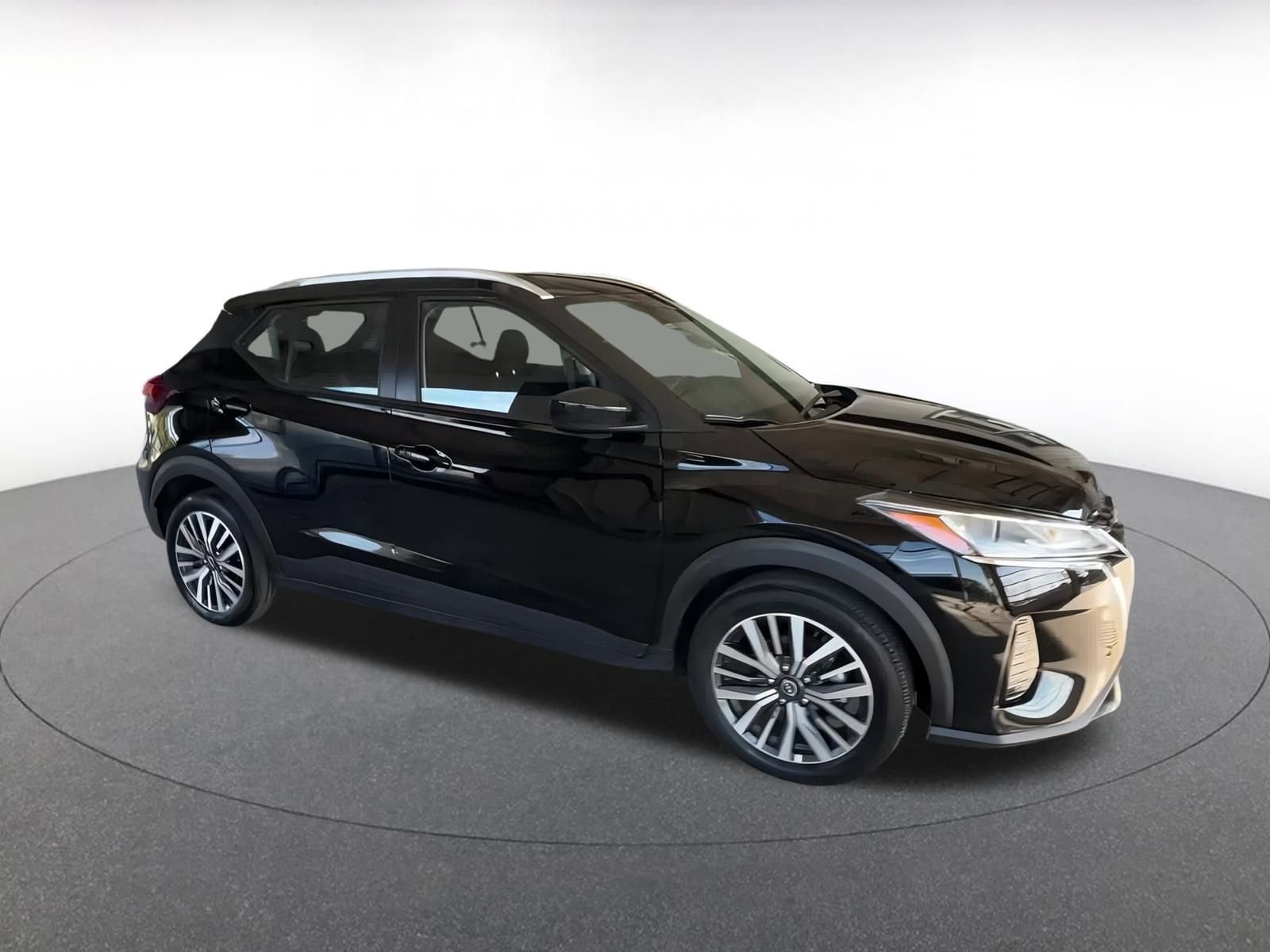 Thumbnail: 2024 Nissan Kicks - 2