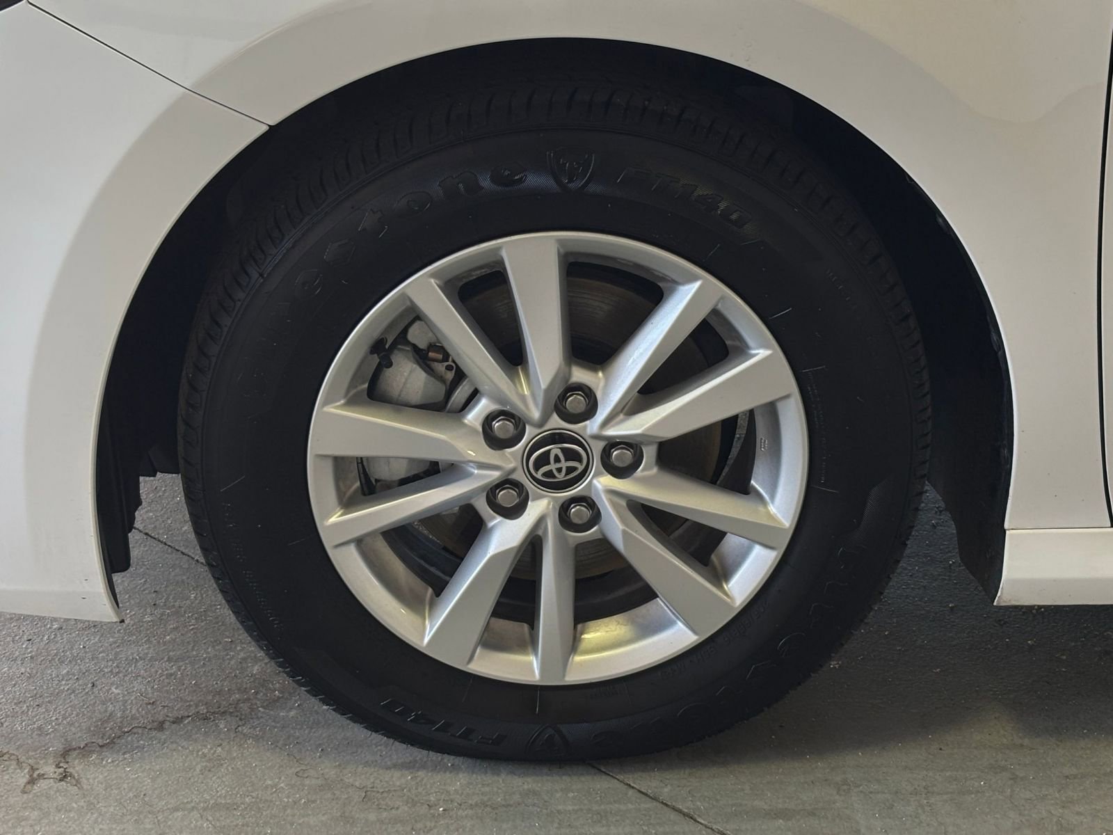 Thumbnail: 2025 Toyota Camry - 34