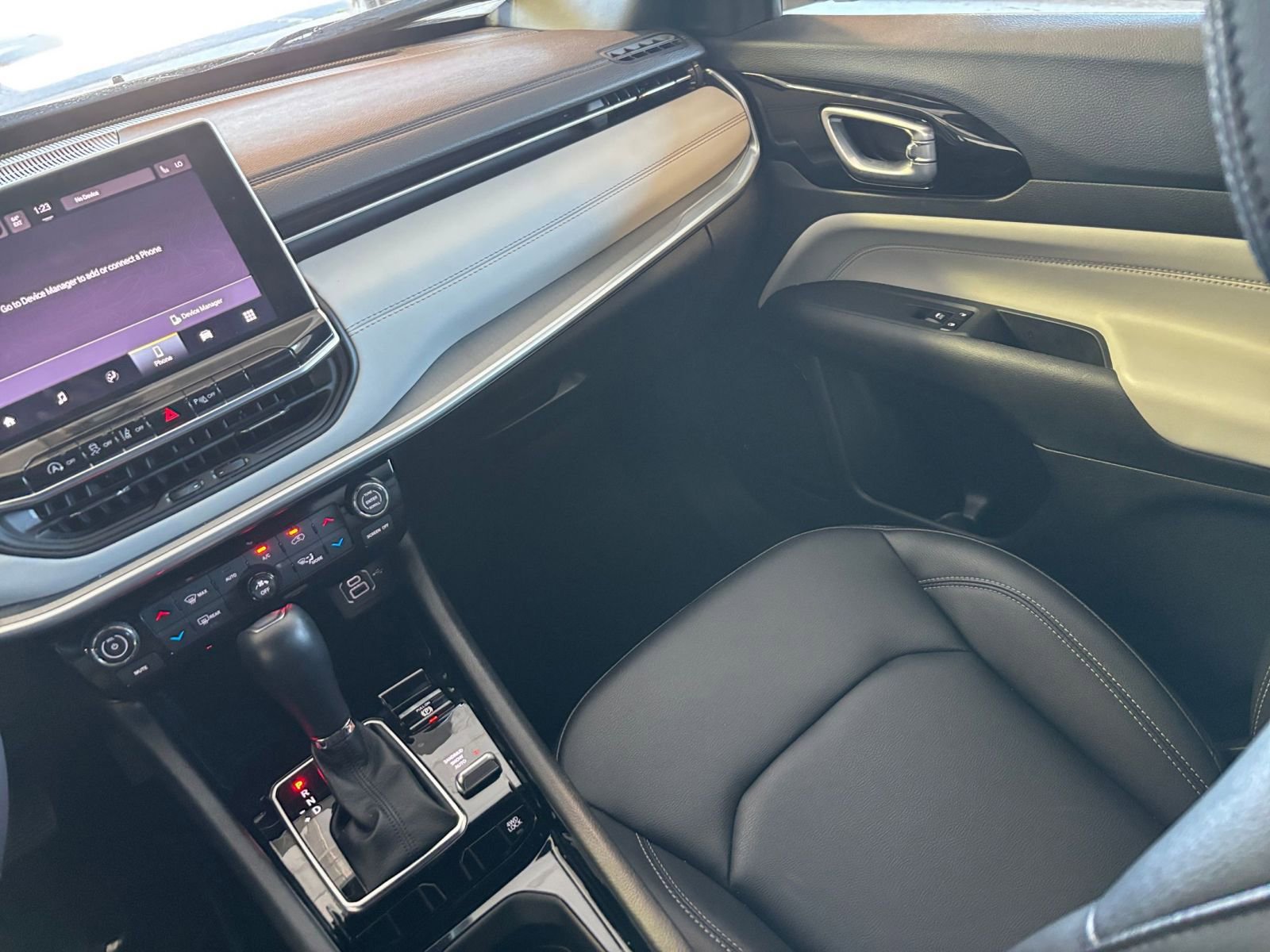 Thumbnail: 2025 Jeep Compass - 35