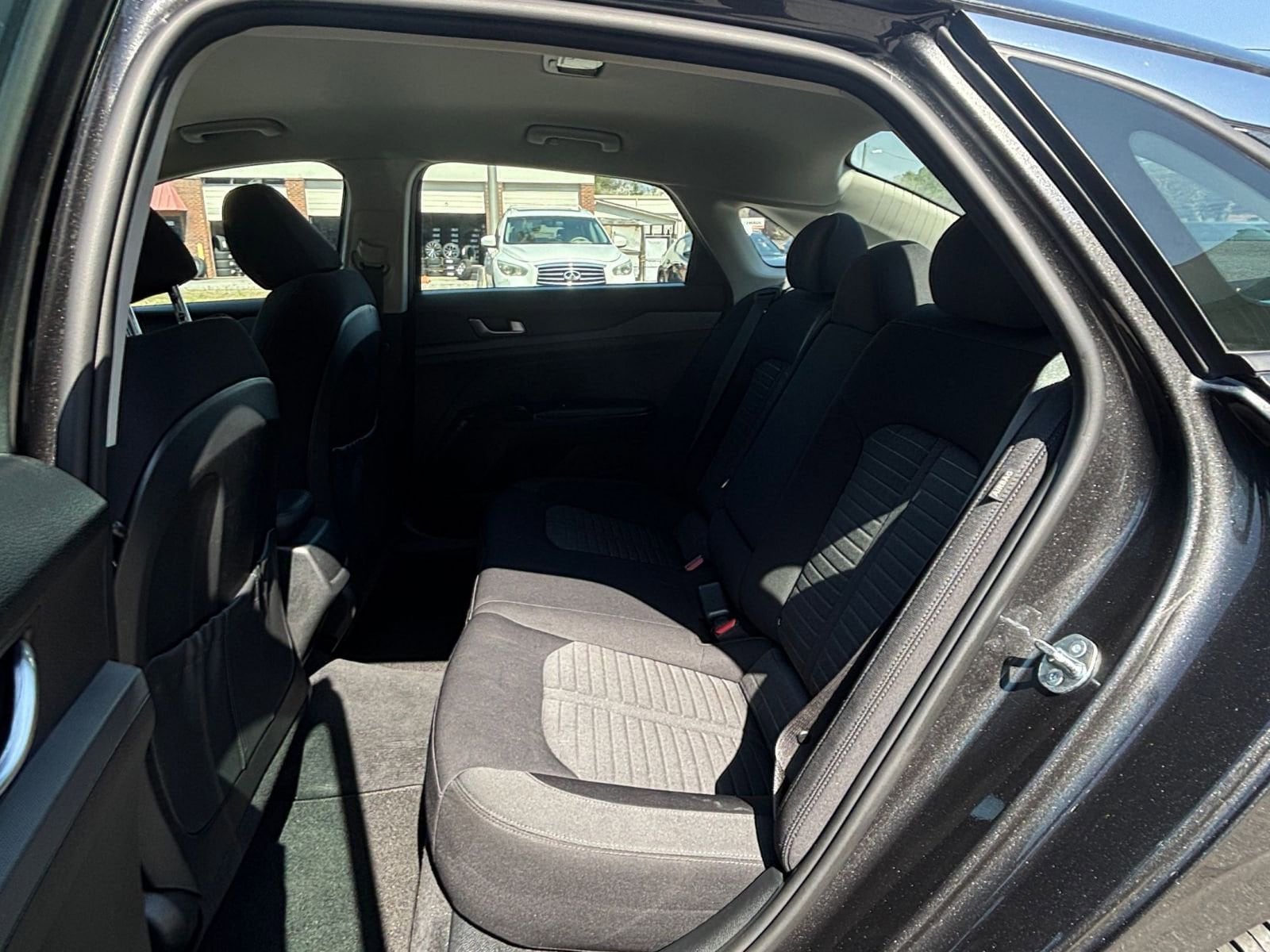 Thumbnail: 2025 Kia K5 - 27