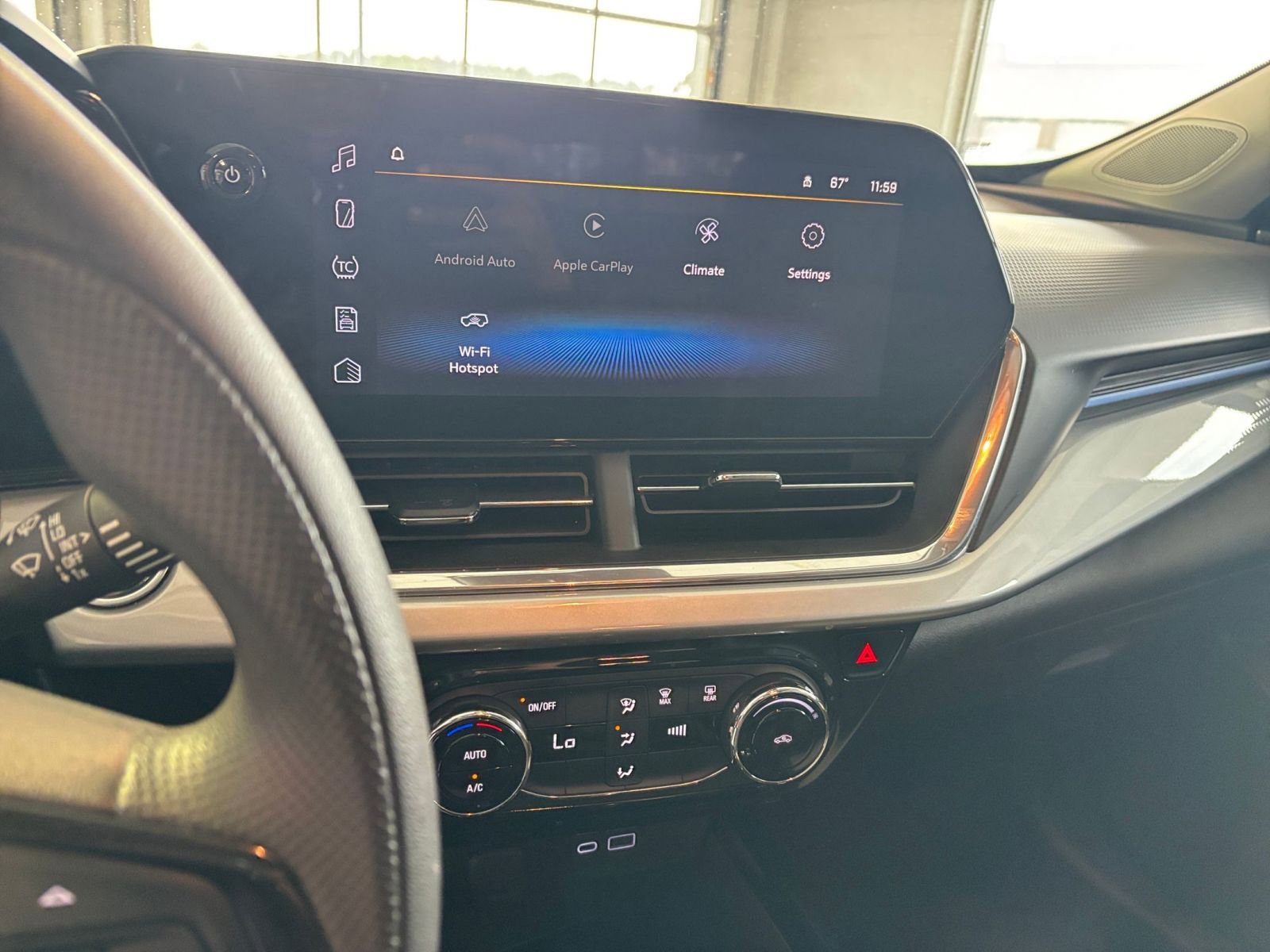 Thumbnail: 2025 Chevrolet Trax - 20