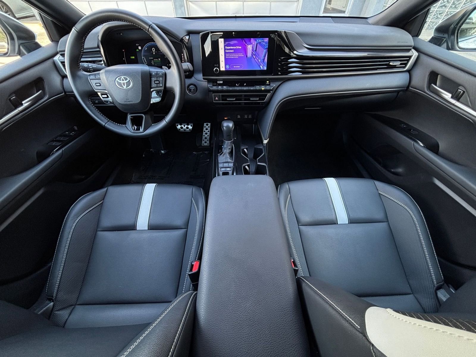 Thumbnail: 2025 Toyota Camry - 33