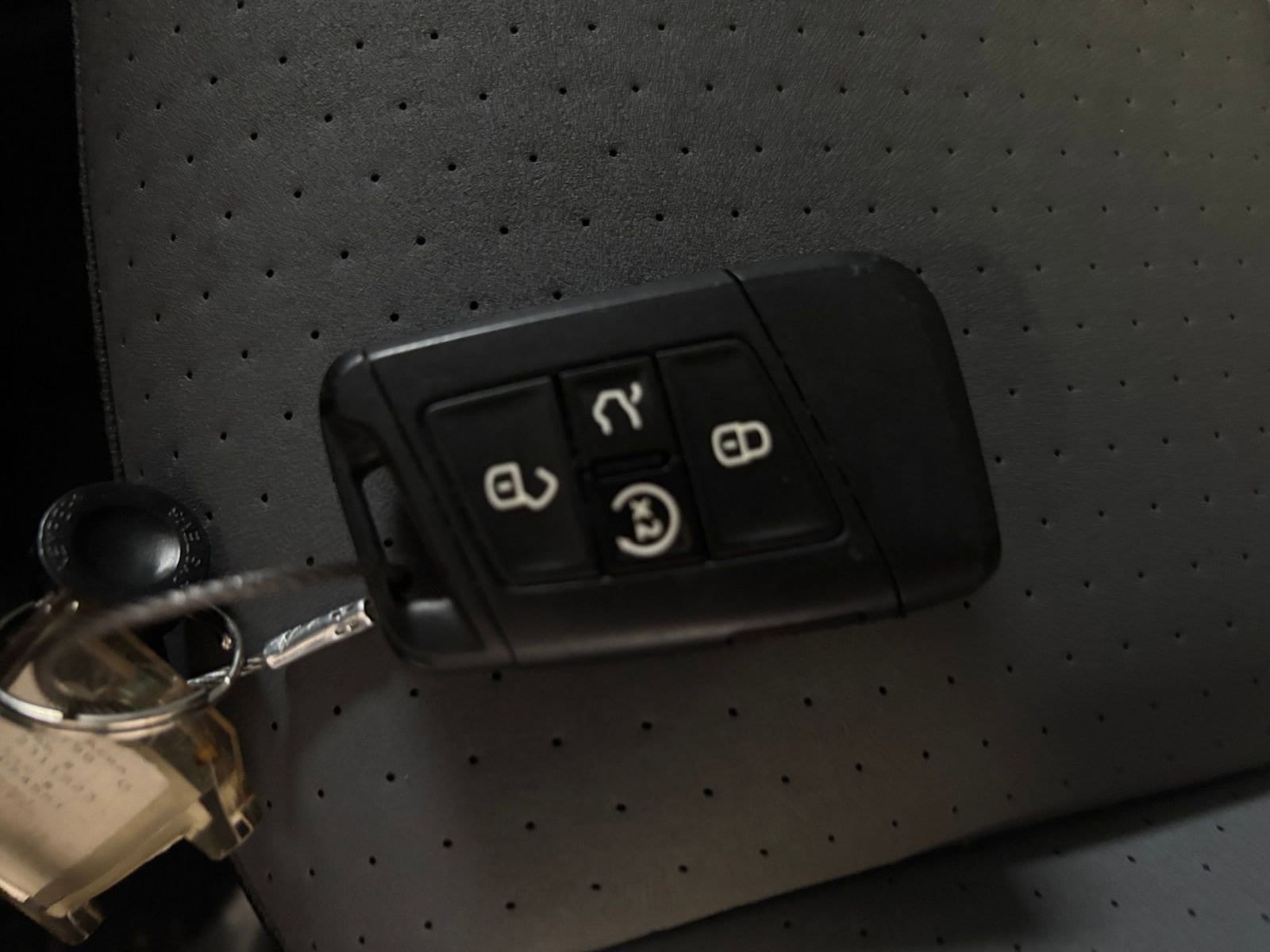 Thumbnail: 2025 Volkswagen Jetta - 28