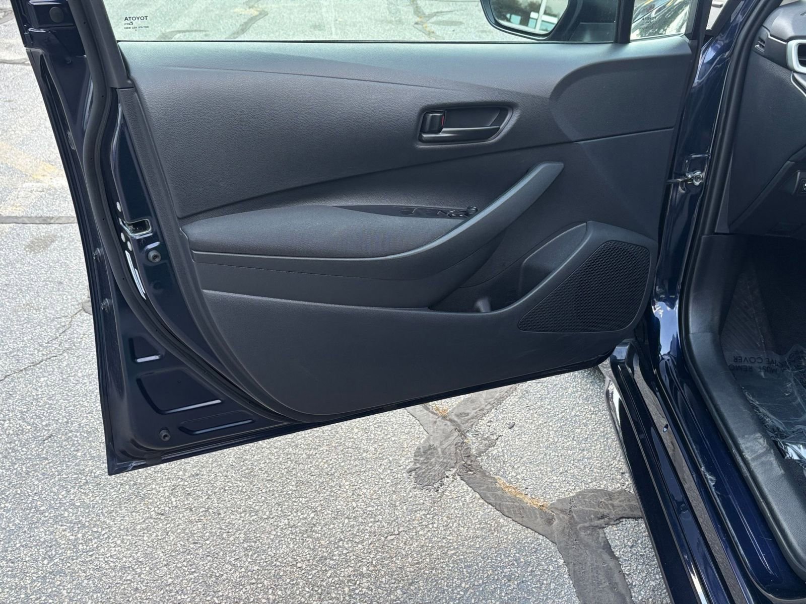 Thumbnail: 2025 Toyota Corolla - 18