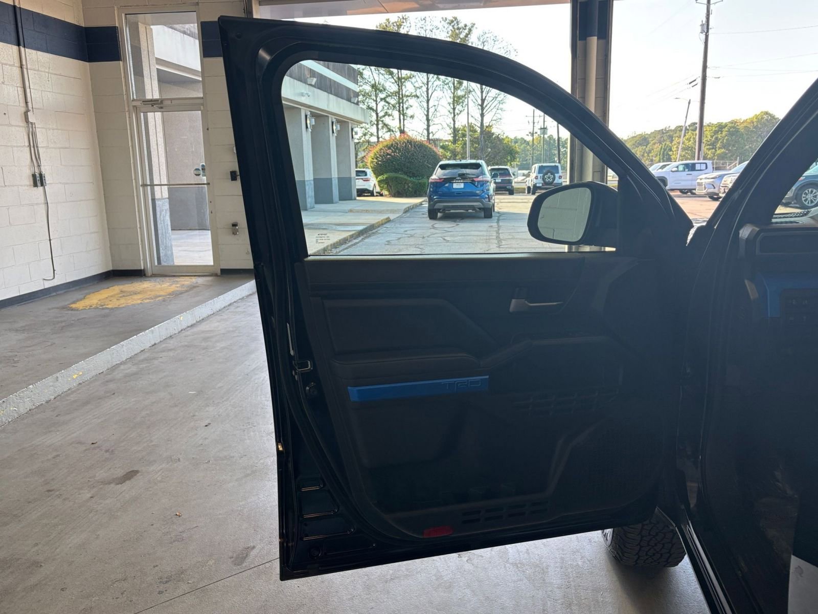 Thumbnail: 2025 Toyota Tacoma - 20