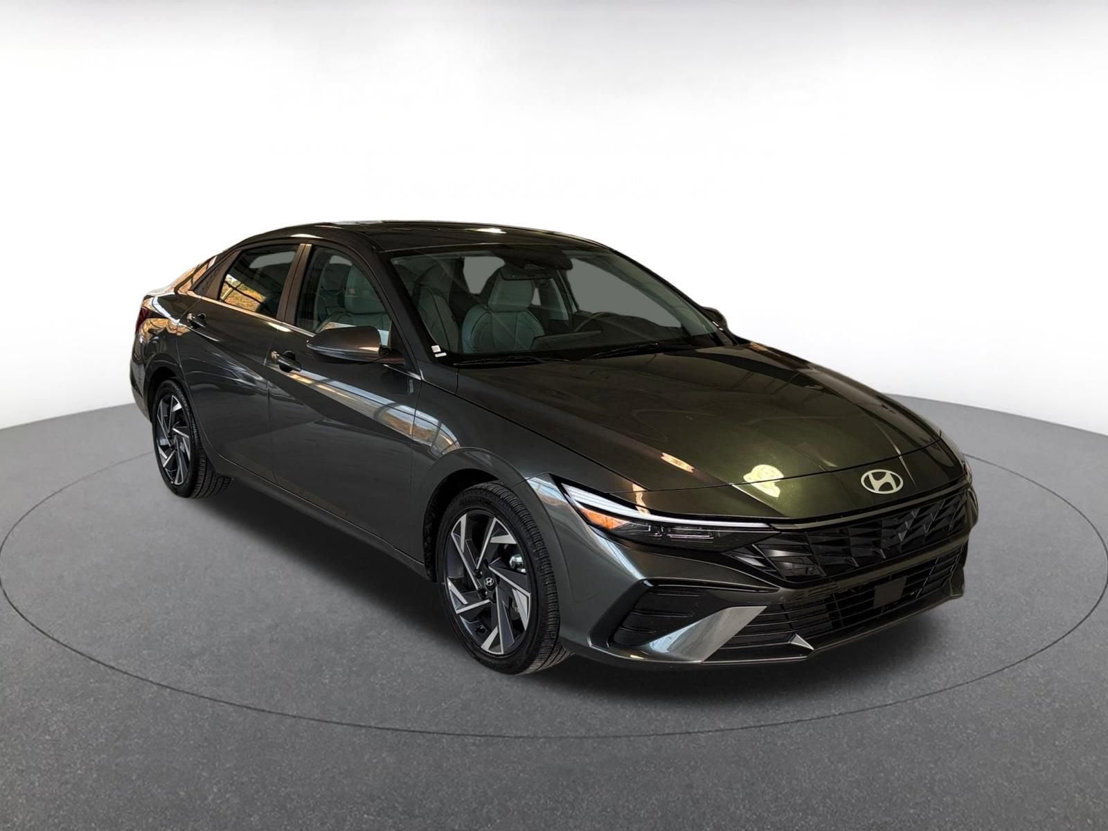 Thumbnail: 2025 Hyundai Elantra - 1