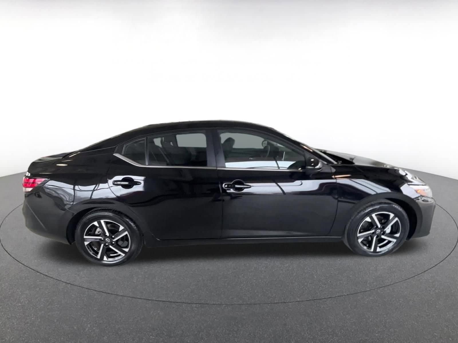 Thumbnail: 2025 Nissan Sentra - 13