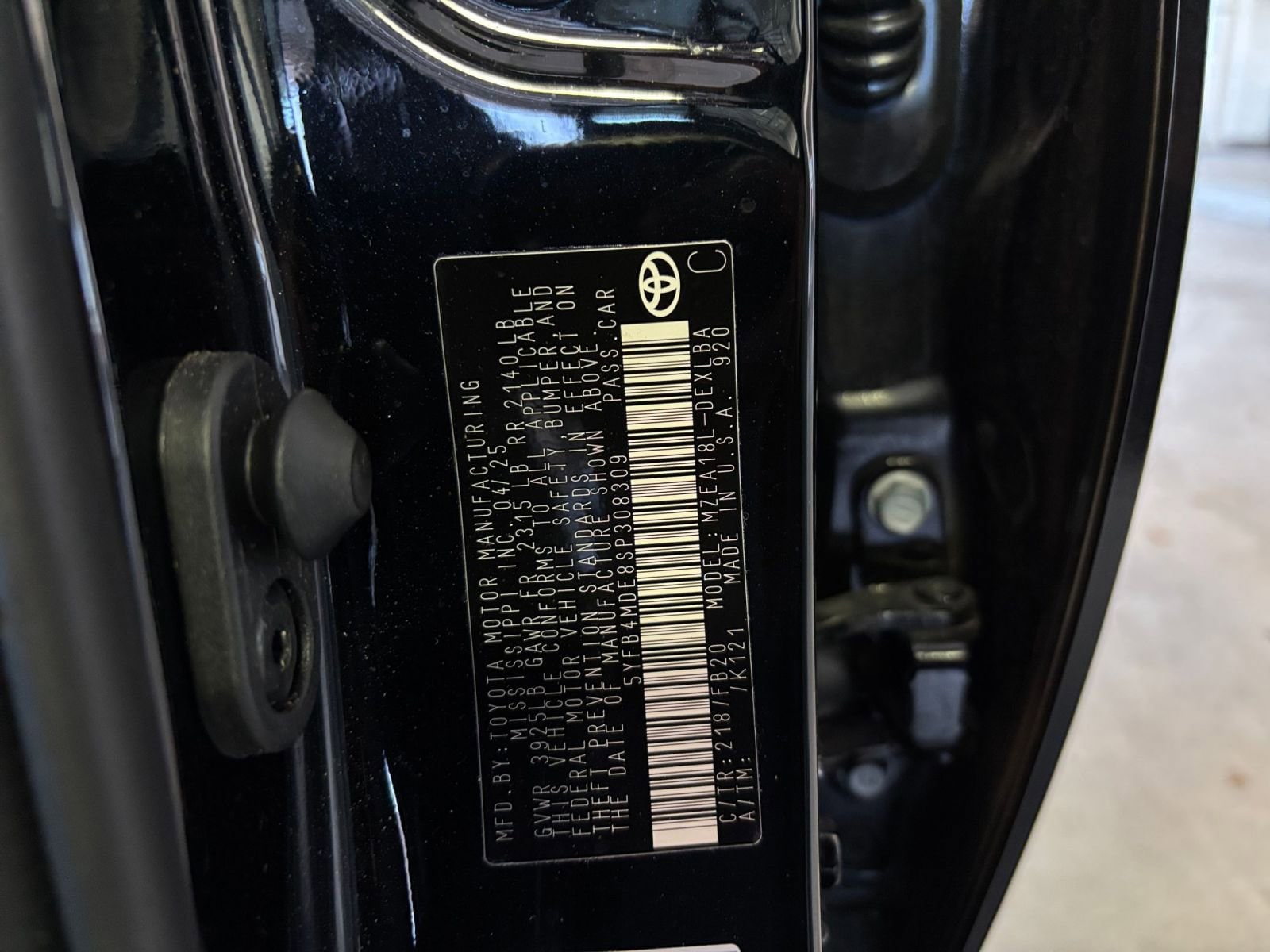 Thumbnail: 2025 Toyota Corolla - 28