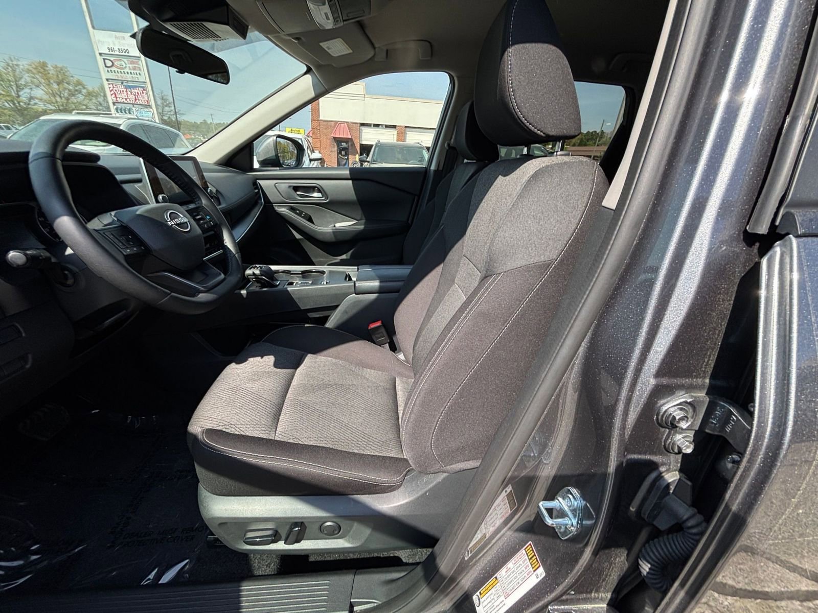 Thumbnail: 2025 Nissan Rogue - 34