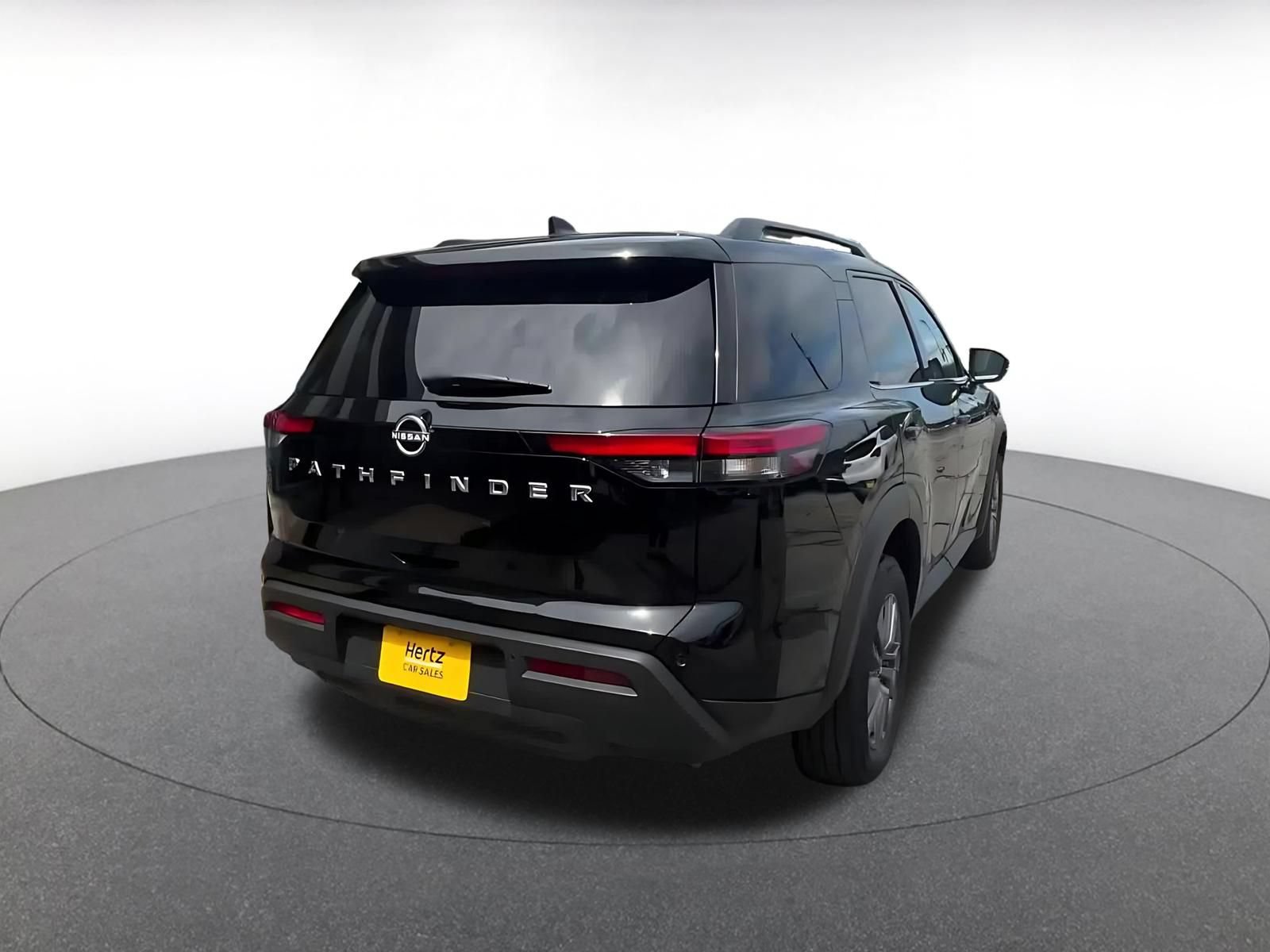 Thumbnail: 2025 Nissan Pathfinder - 13