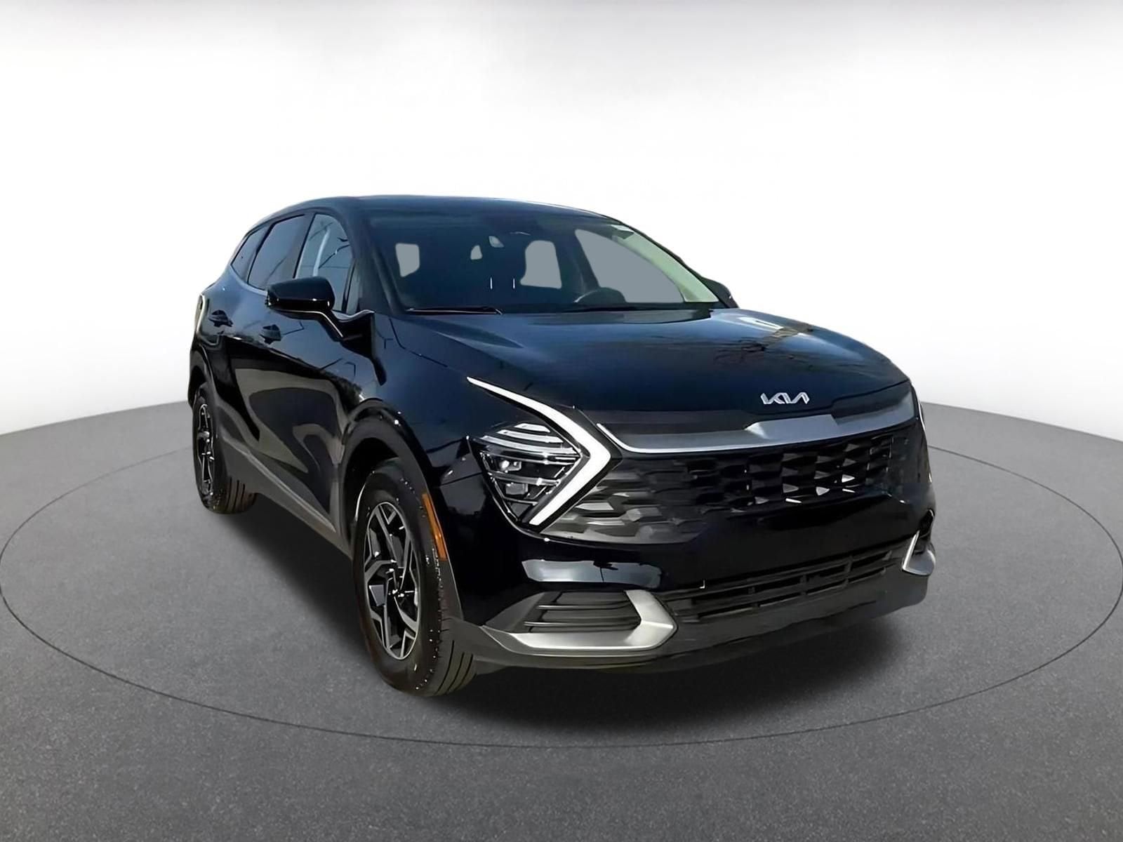 Thumbnail: 2025 Kia Sportage - 3
