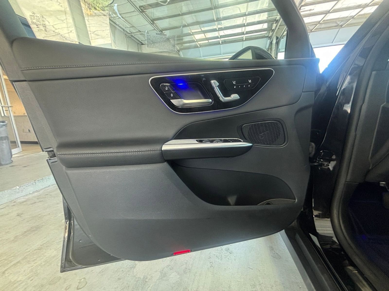 Thumbnail: 2024 Mercedes-Benz GLC - 18