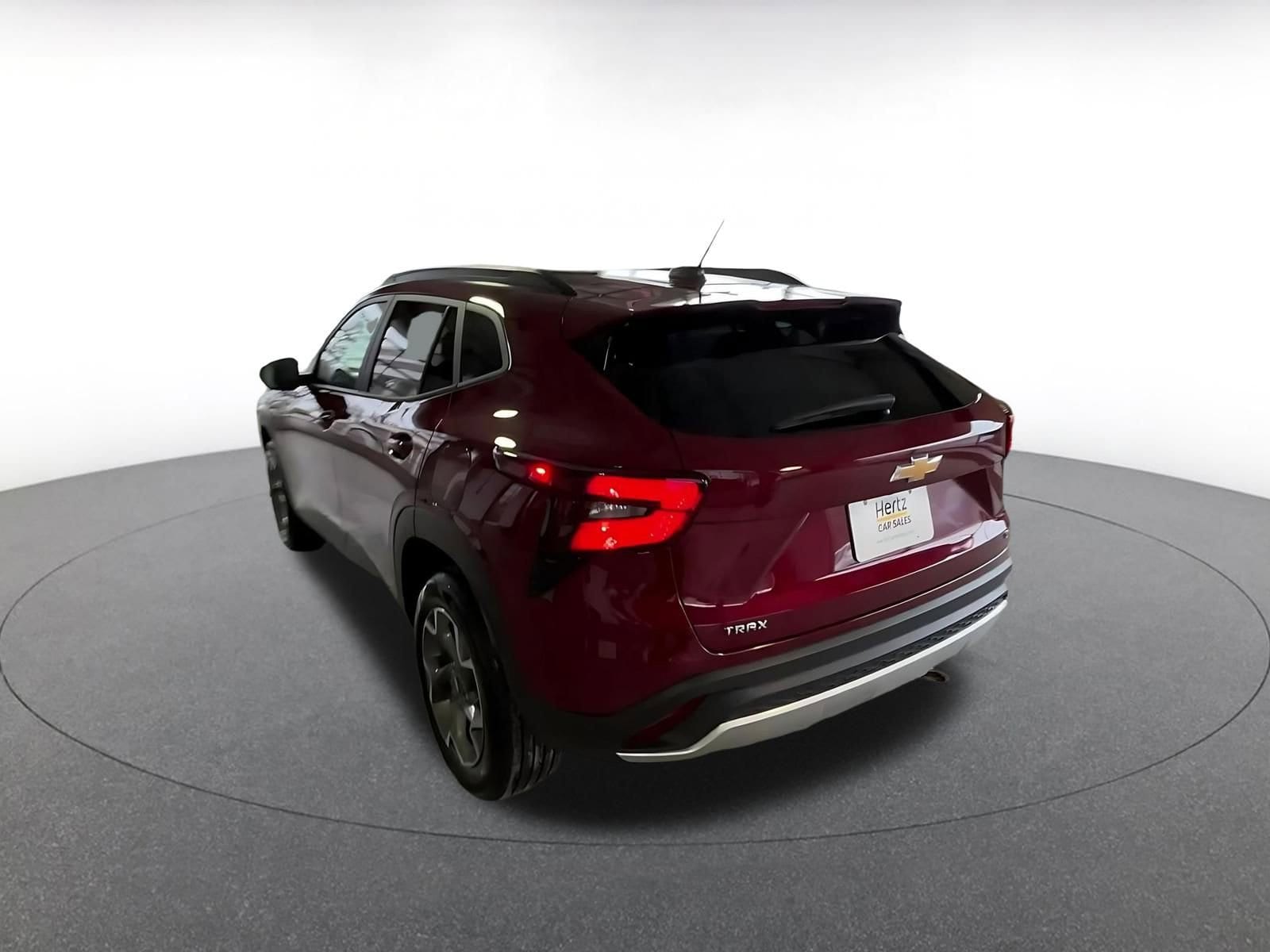 Thumbnail: 2025 Chevrolet Trax - 11