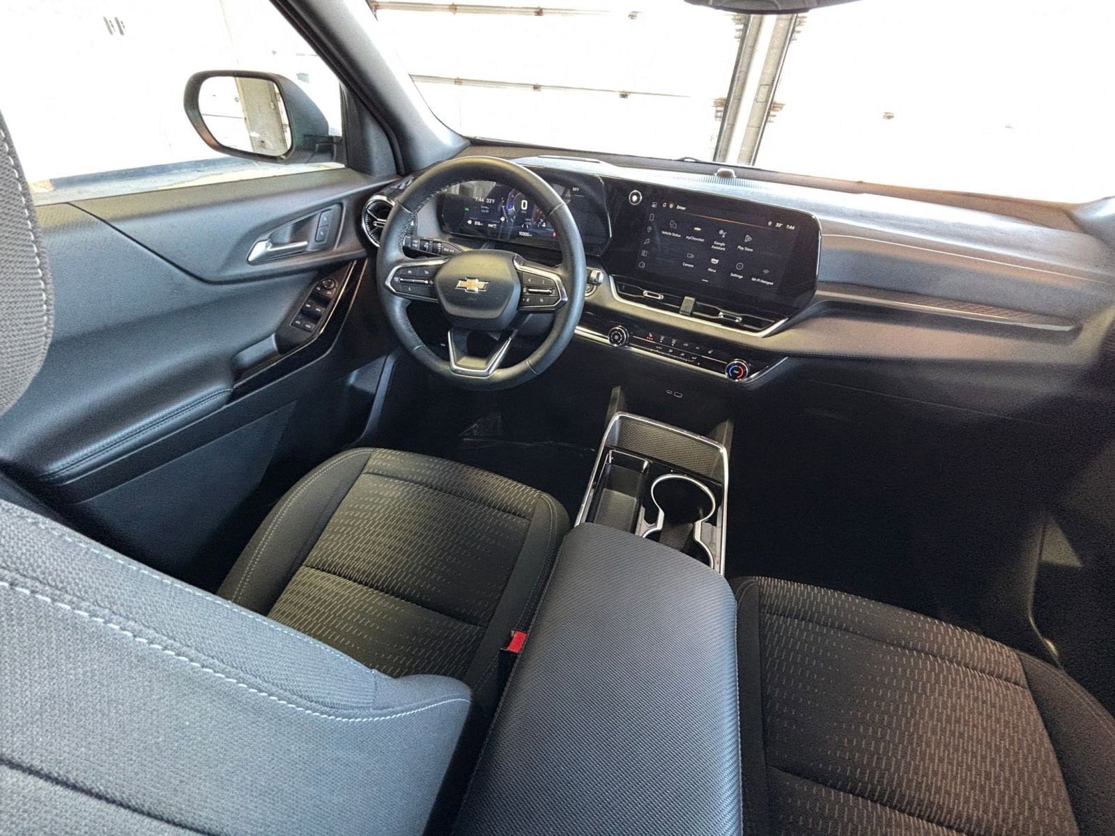 Thumbnail: 2025 Chevrolet Equinox - 35