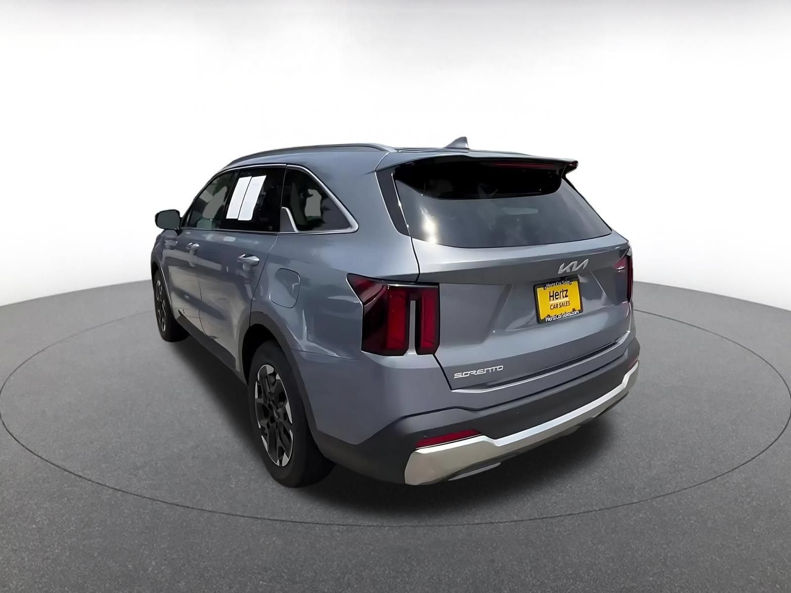 Thumbnail: 2024 Kia Sorento - 9