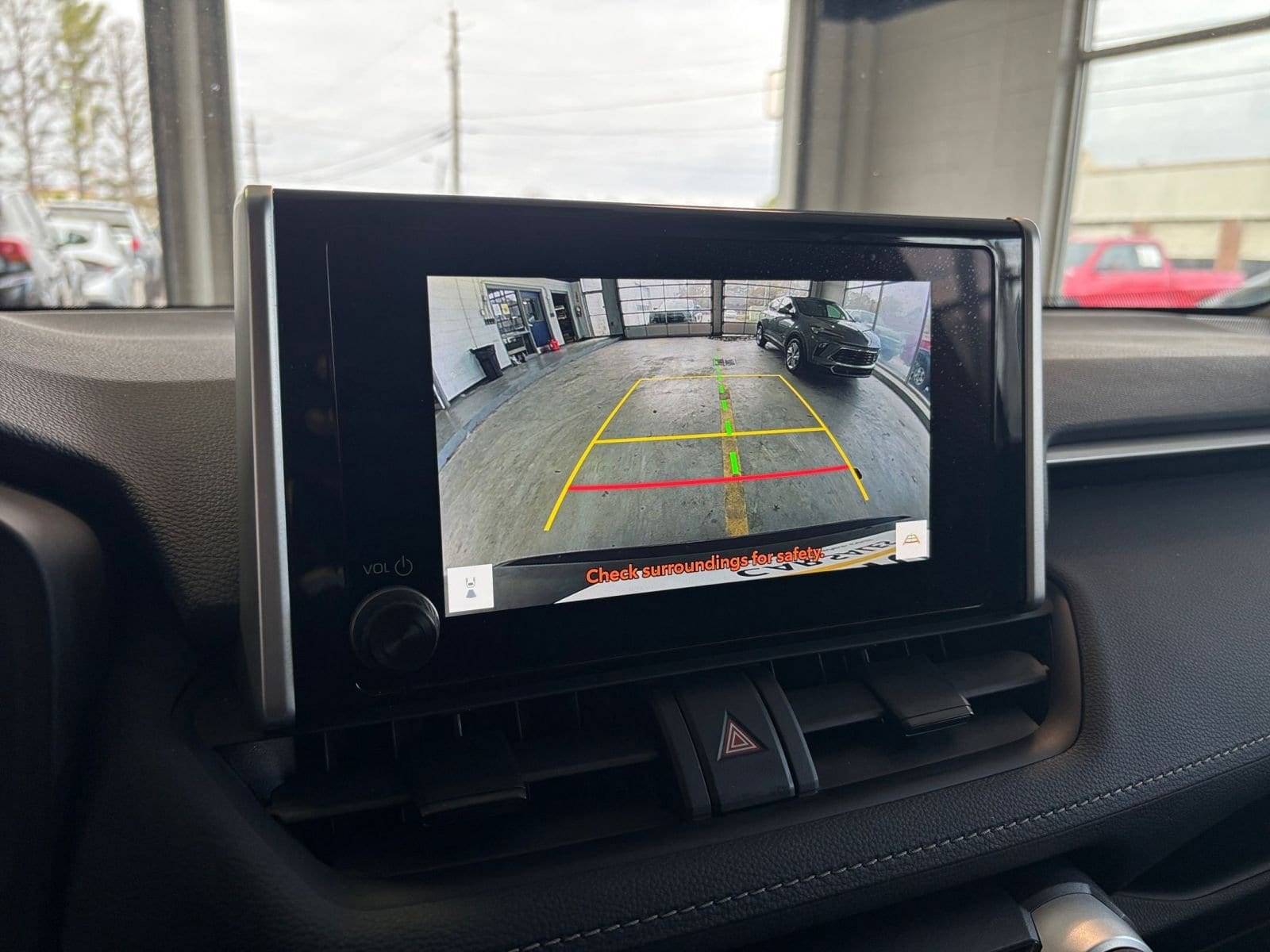 Thumbnail: 2025 Toyota RAV4 - 17