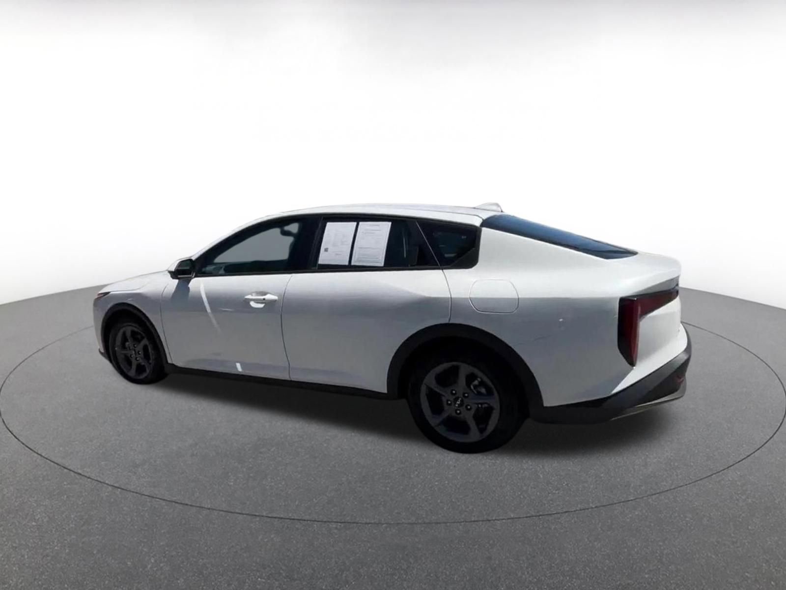 Thumbnail: 2025 Kia K4 - 10
