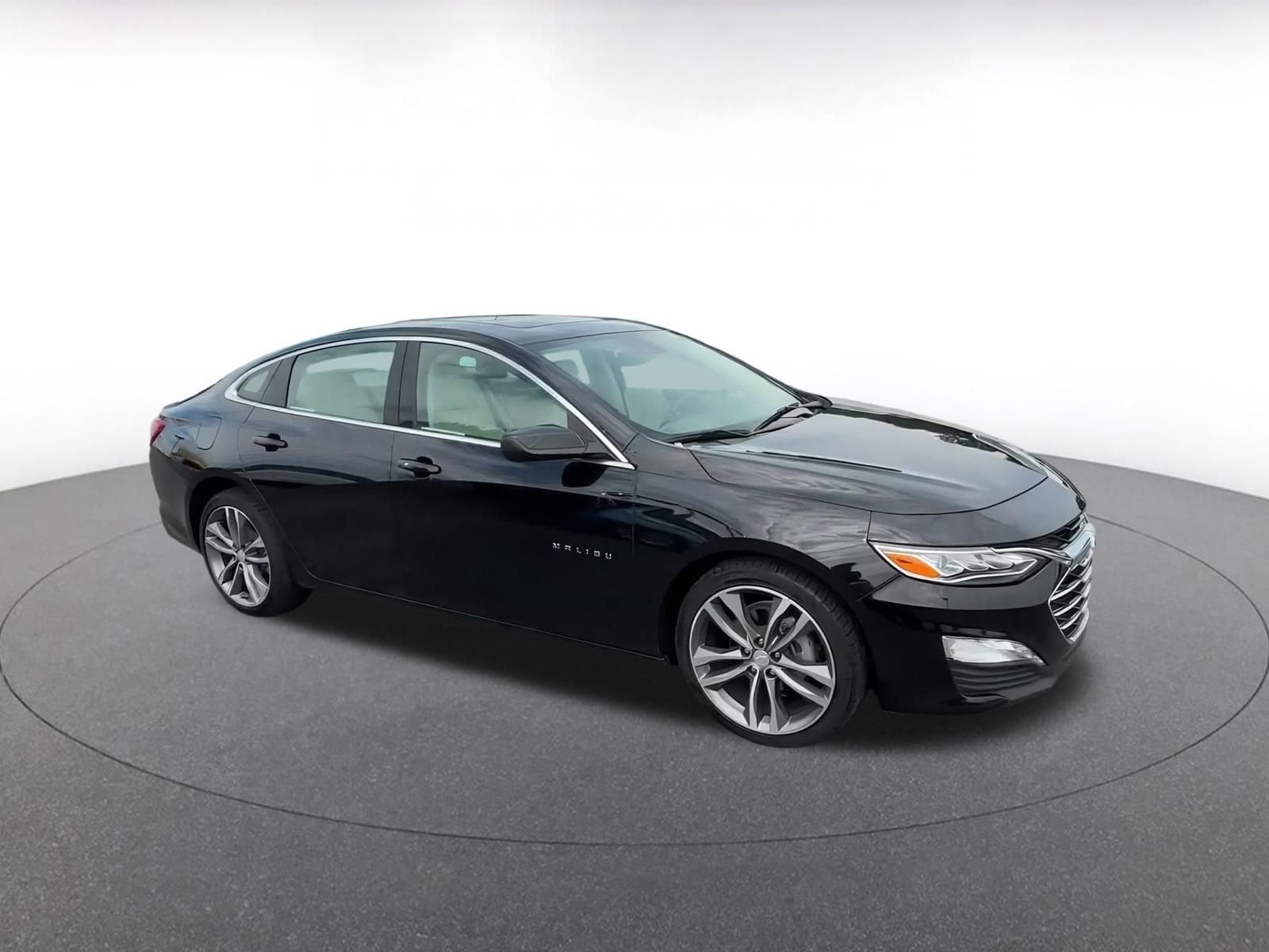 Thumbnail: 2024 Chevrolet Malibu - 2