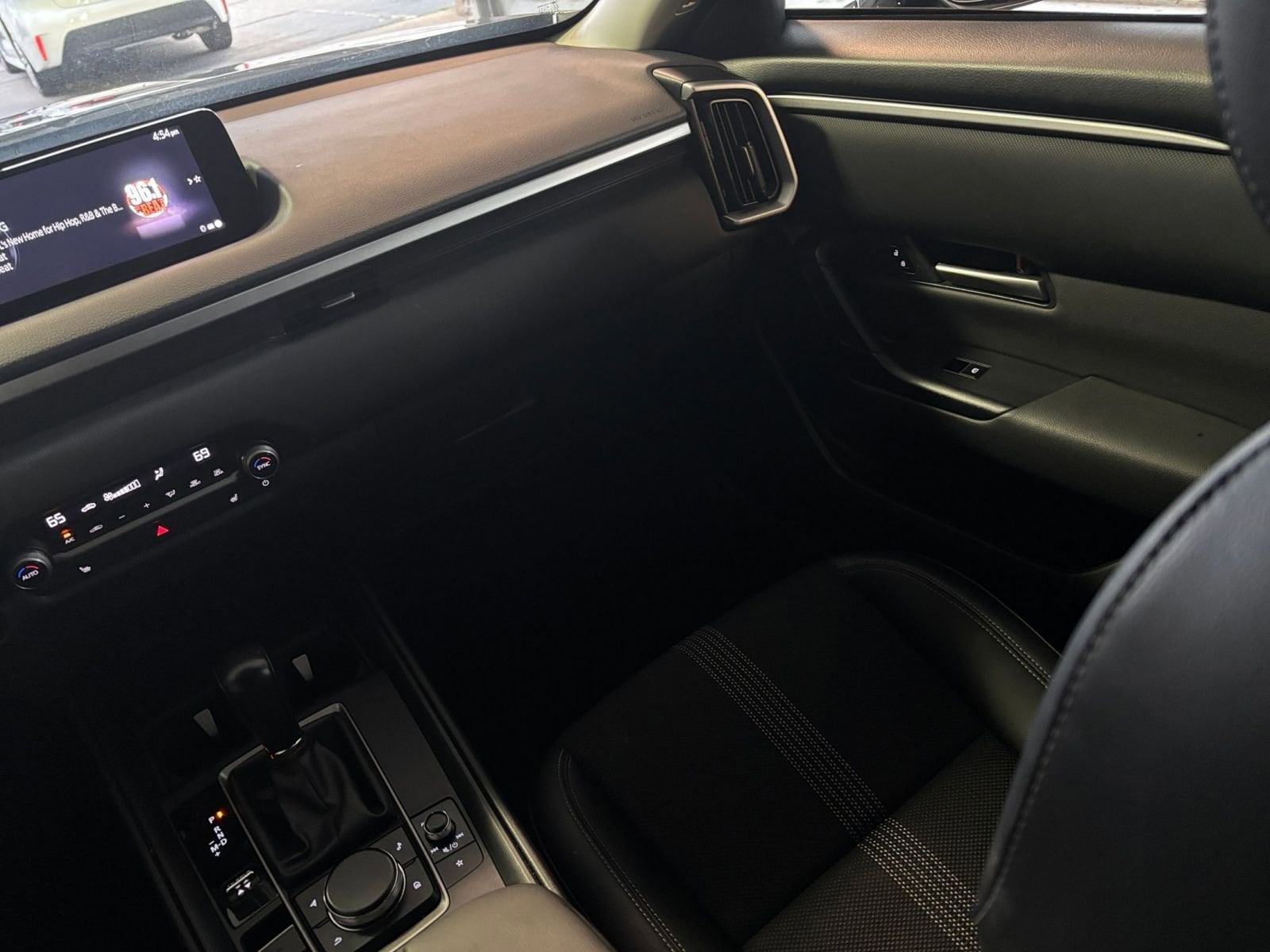 Thumbnail: 2025 Mazda CX-50 - 35