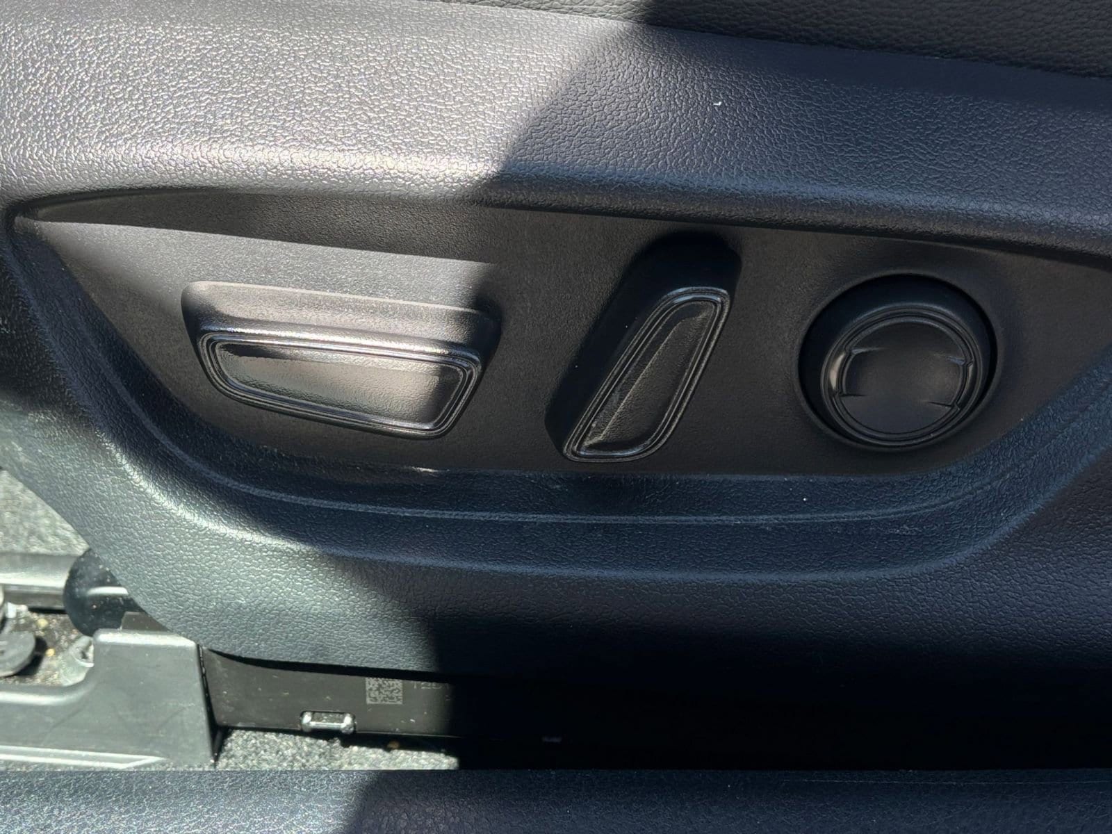 Thumbnail: 2025 Toyota Camry - 28