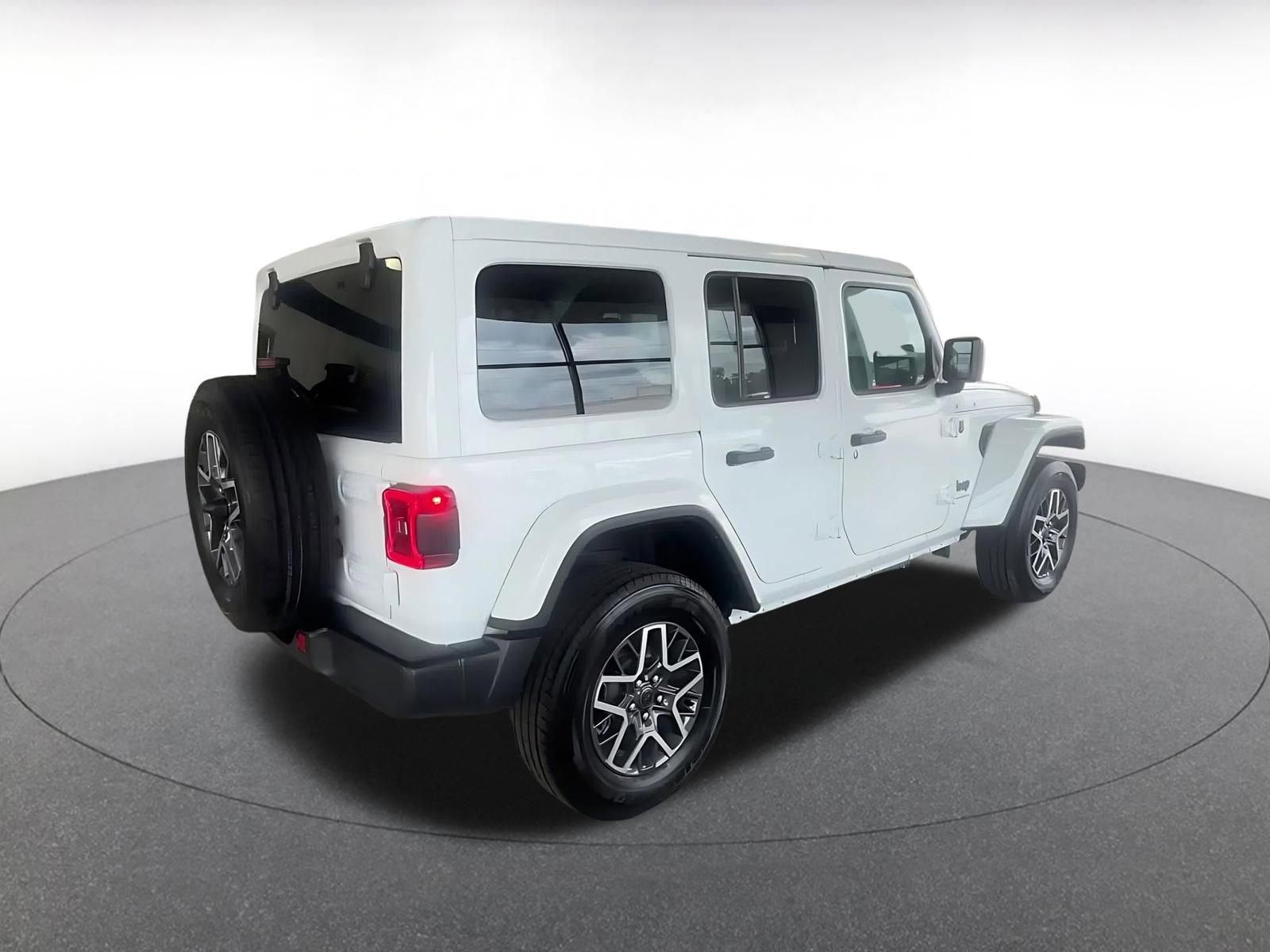 Thumbnail: 2025 Jeep Wrangler - 13