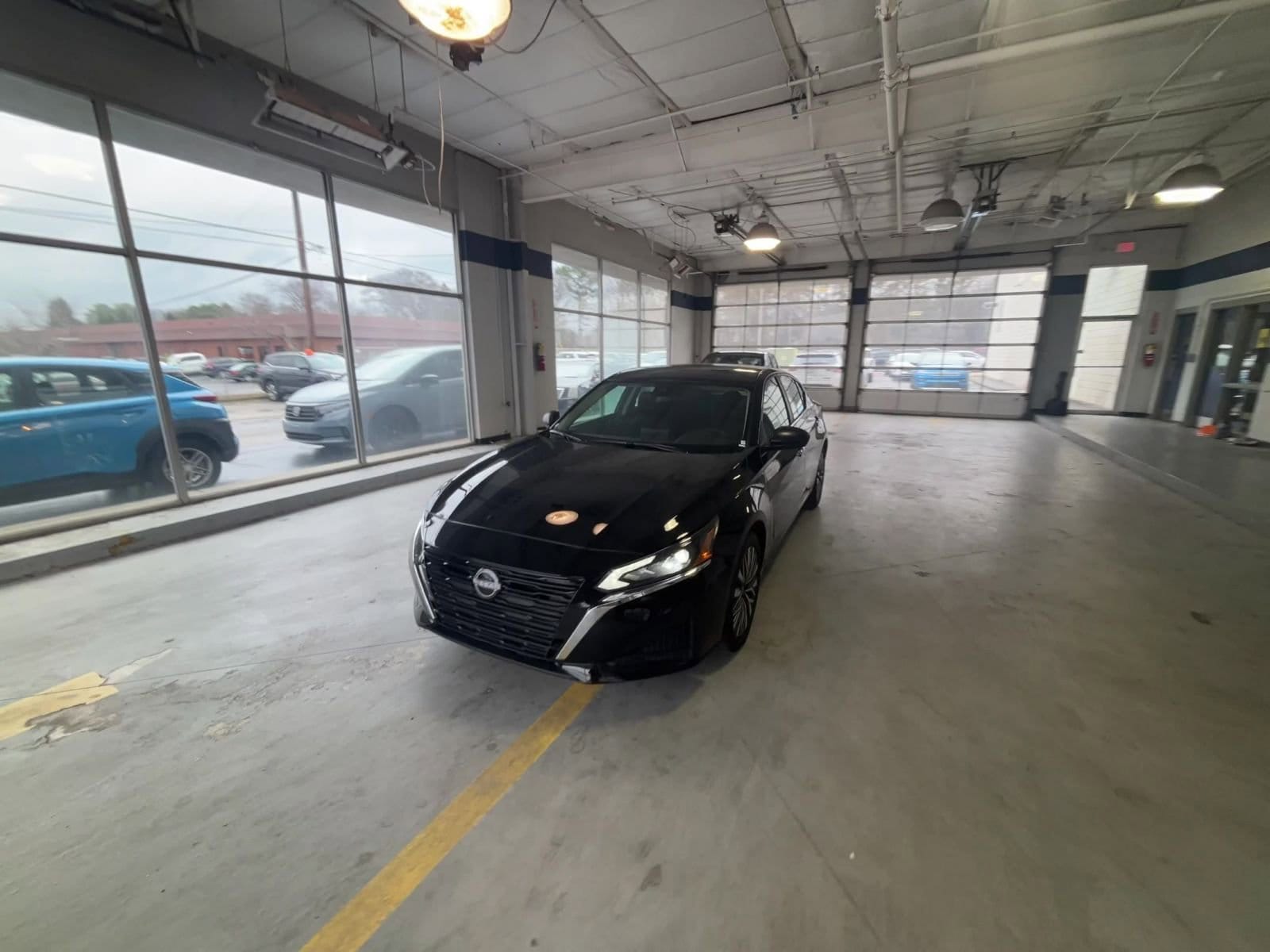 Thumbnail: 2025 Nissan Altima - 10