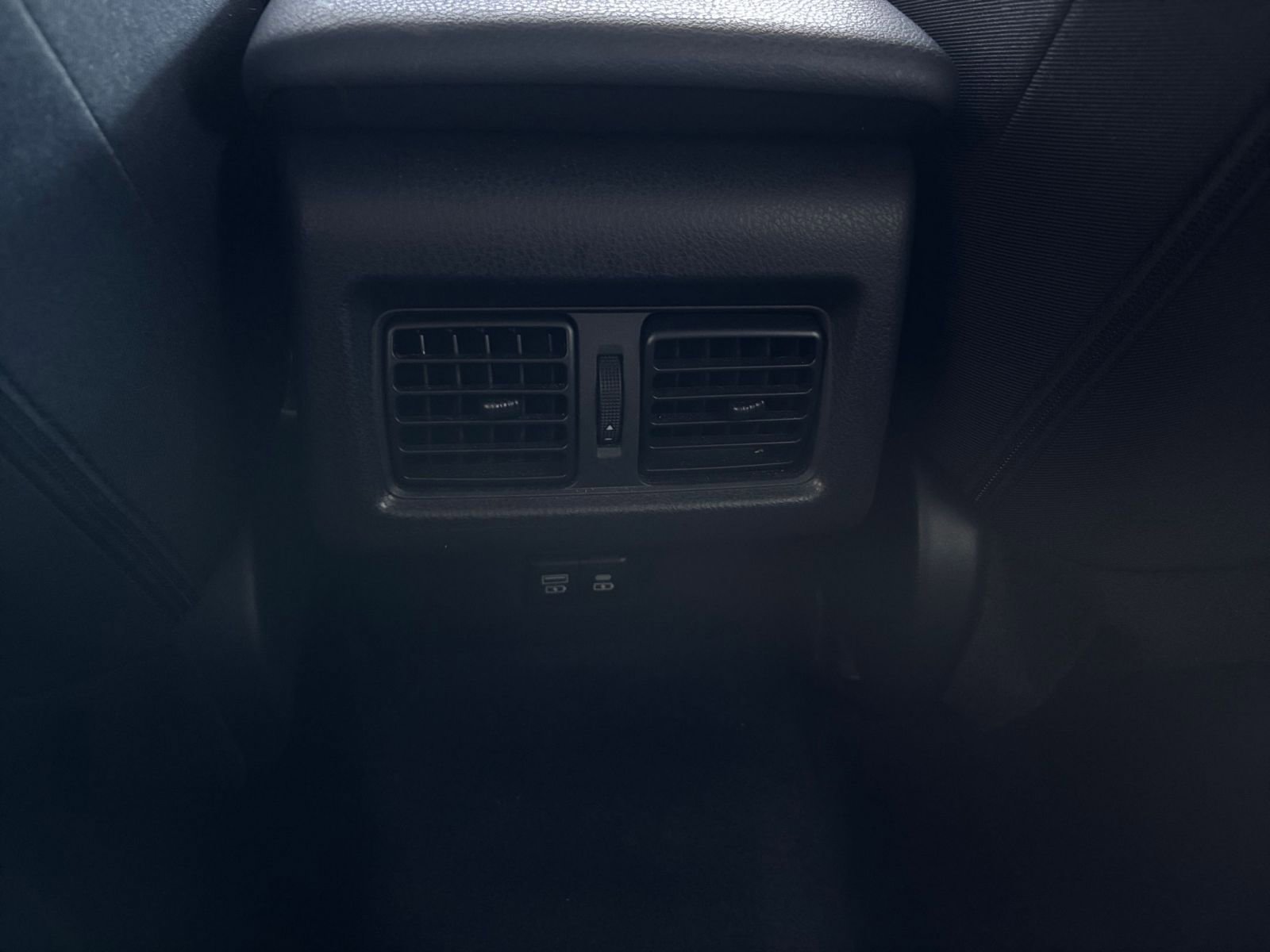 Thumbnail: 2025 Toyota Camry - 23