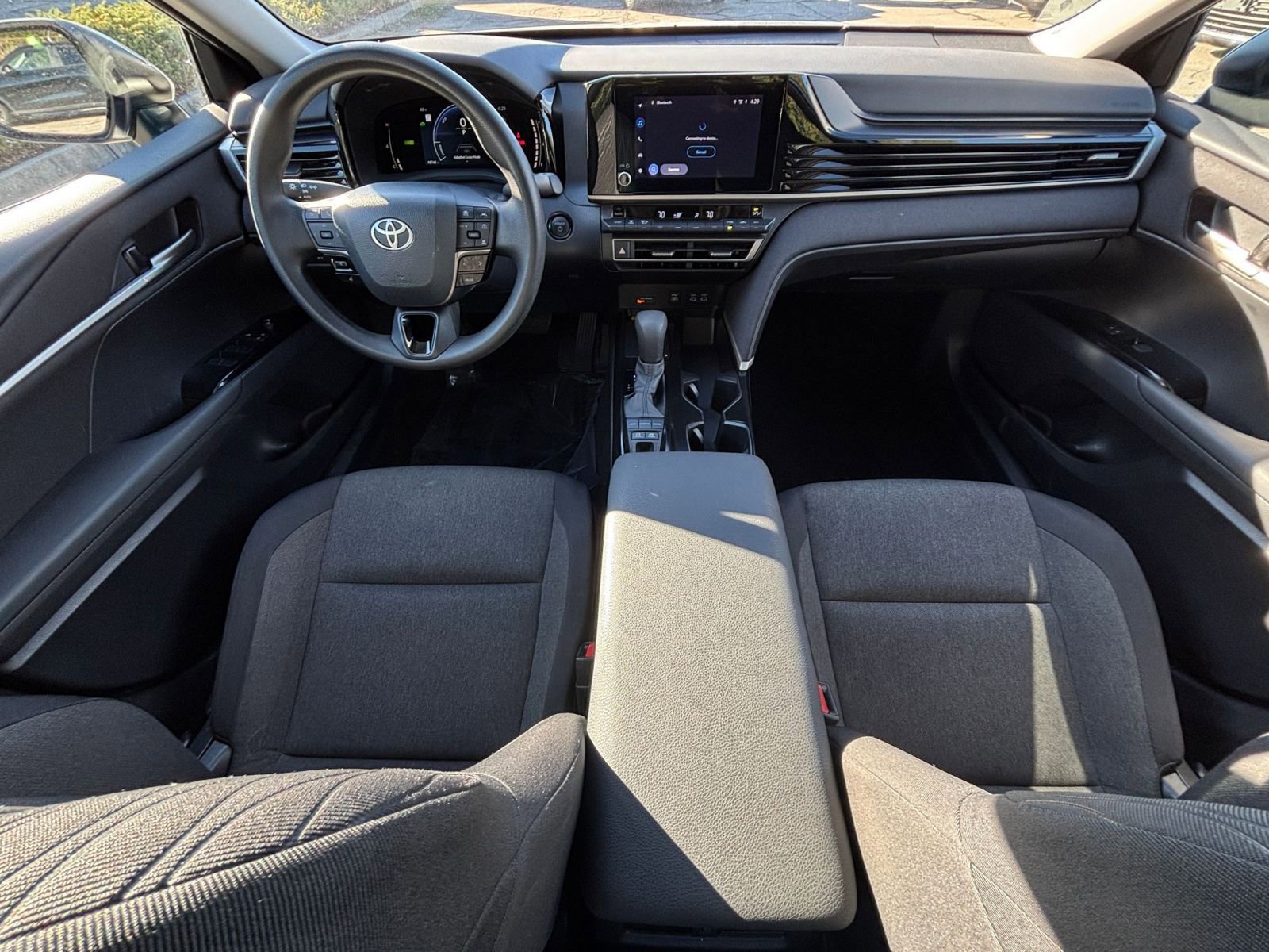 Thumbnail: 2025 Toyota Camry - 32