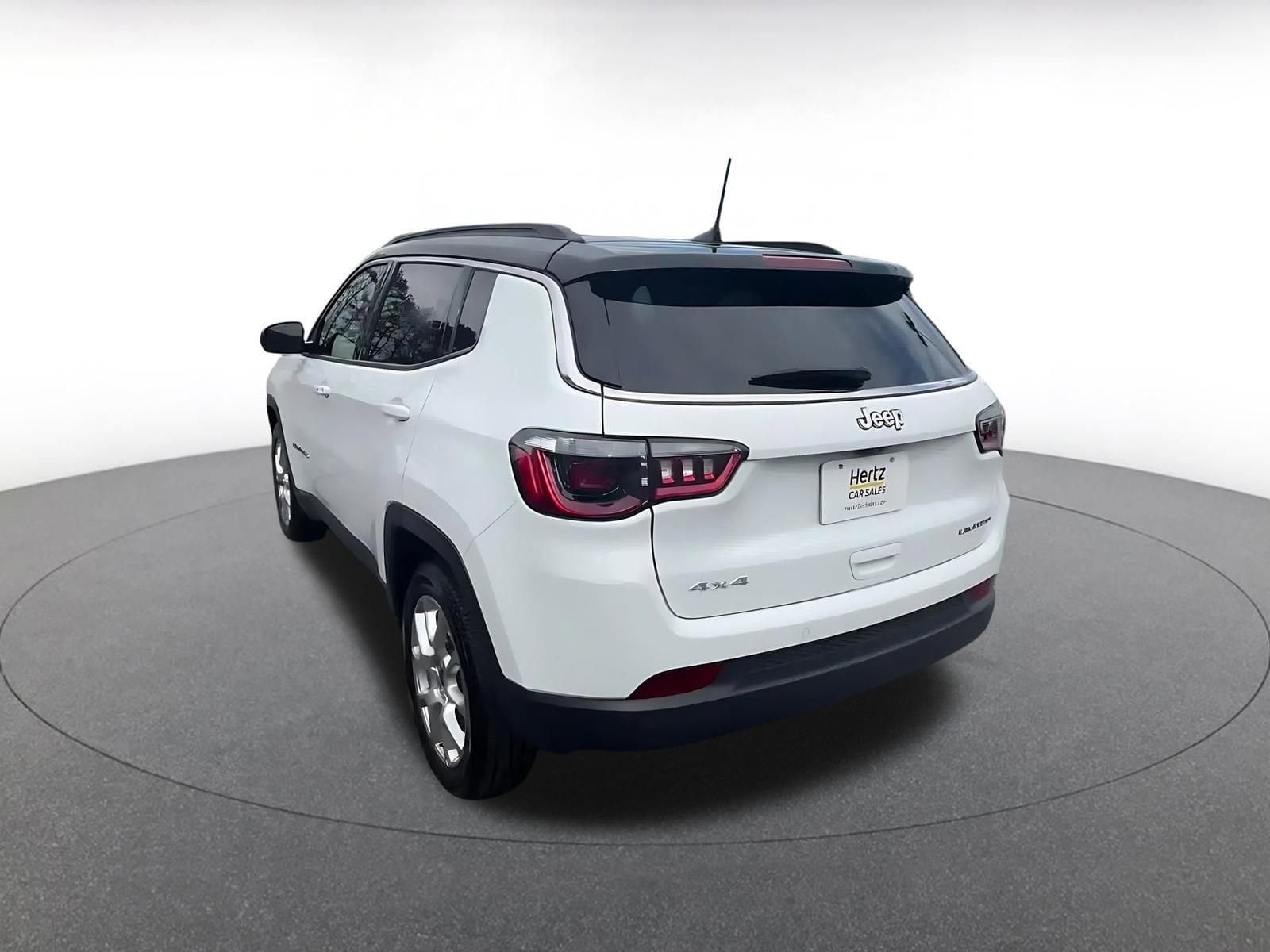 Thumbnail: 2025 Jeep Compass - 17