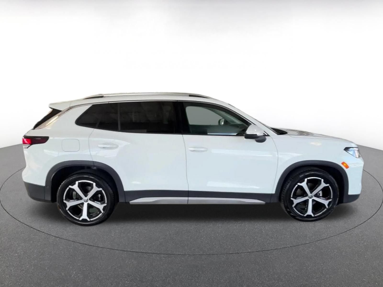 Thumbnail: 2026 Volkswagen Tiguan - 16