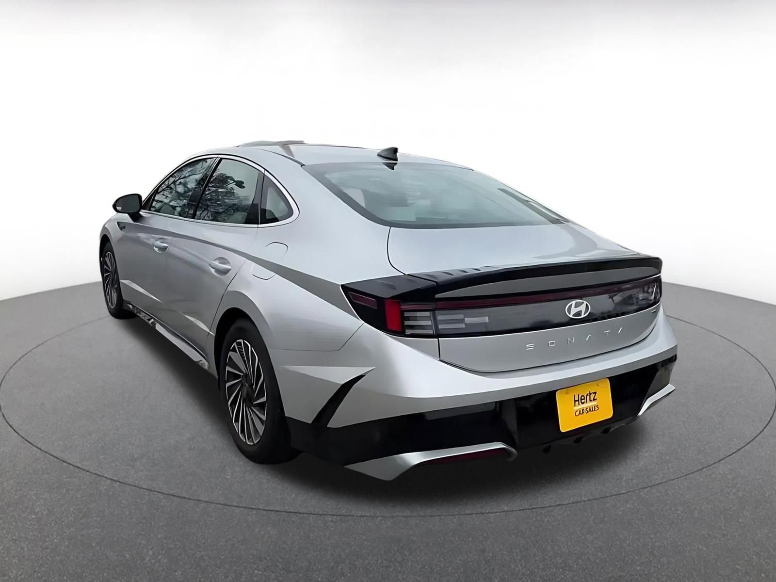 Thumbnail: 2025 Hyundai Sonata - 16