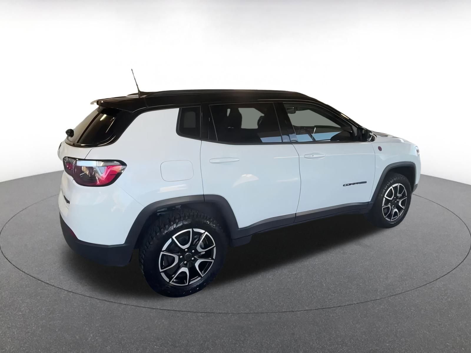 Thumbnail: 2025 Jeep Compass - 13