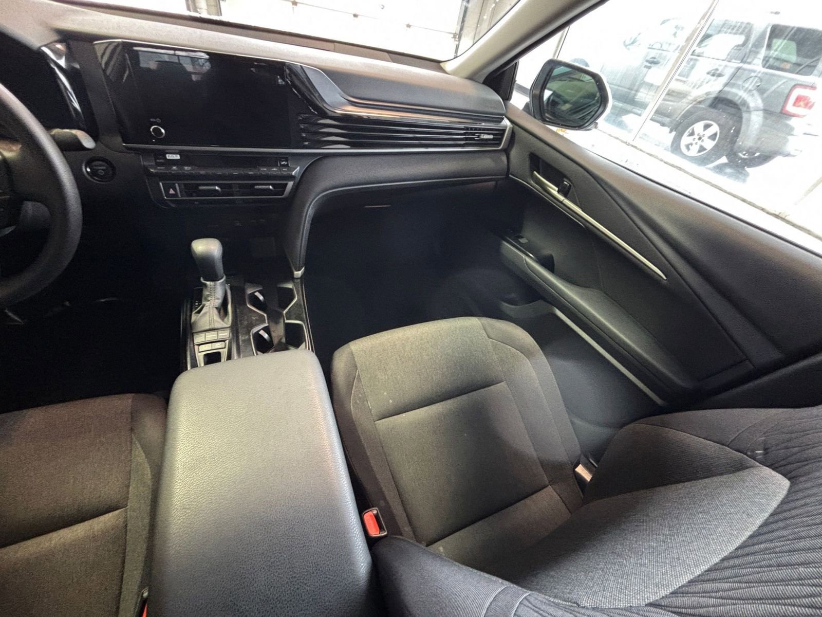 Thumbnail: 2025 Toyota Camry - 34