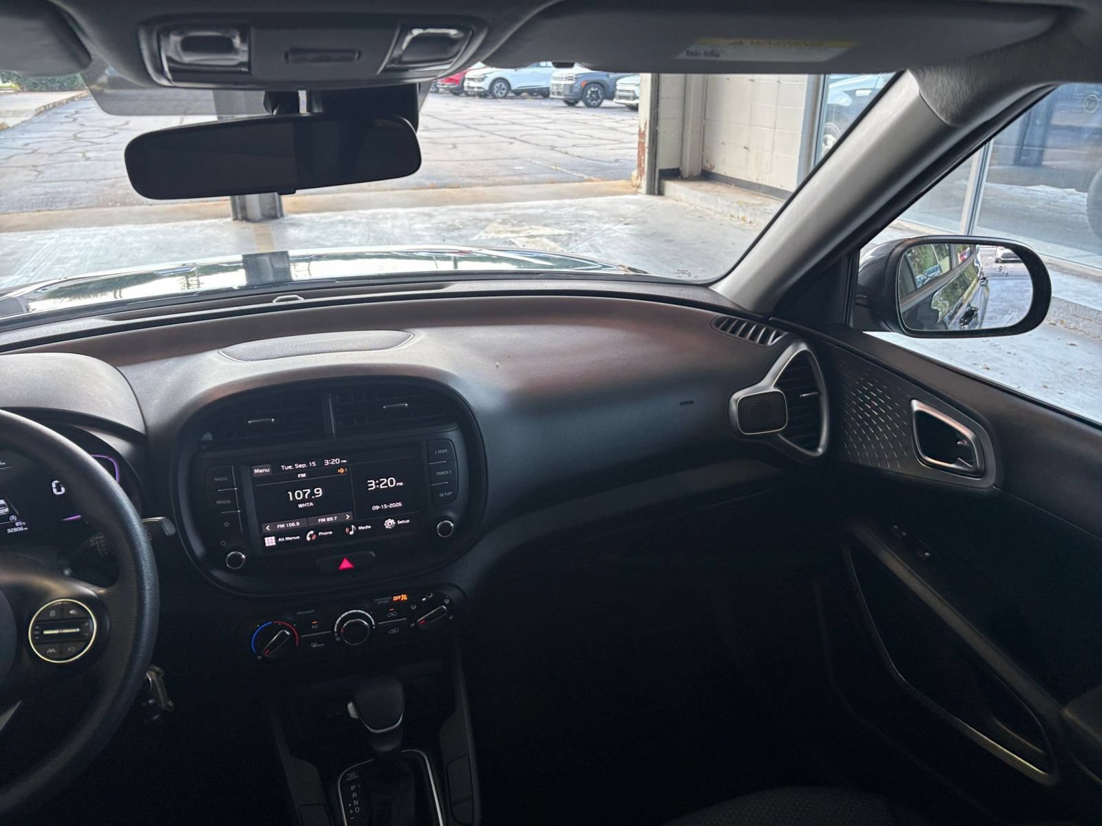 Thumbnail: 2025 Kia Soul - 32