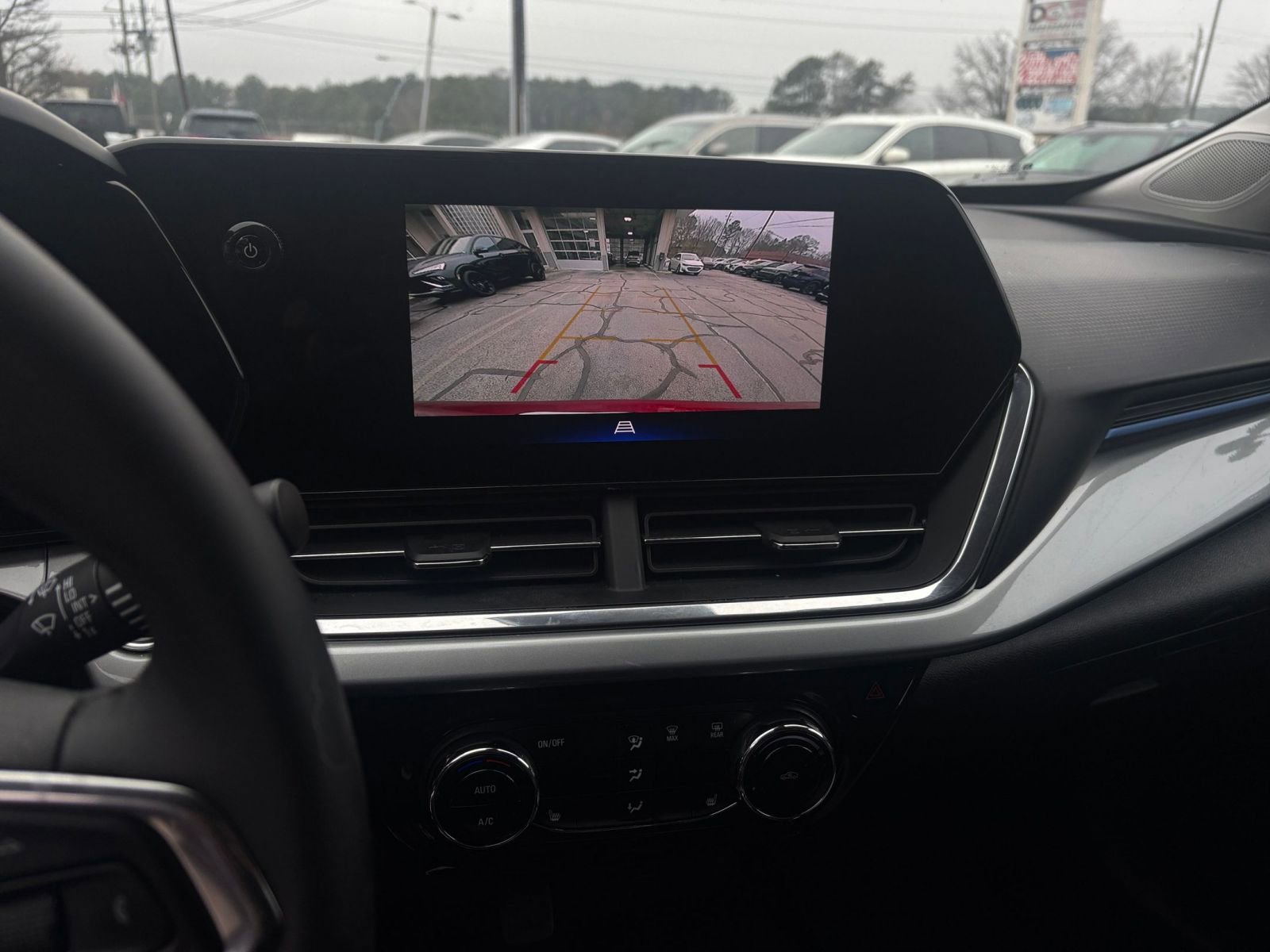 Thumbnail: 2025 Chevrolet Trax - 23