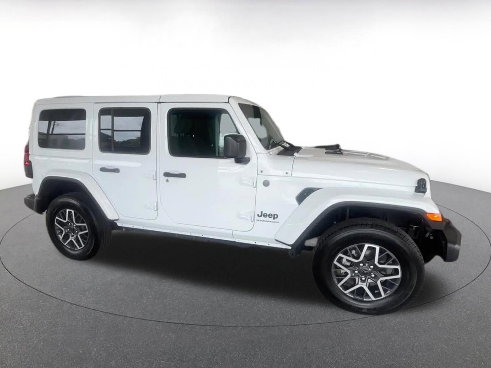 Thumbnail: 2025 Jeep Wrangler - 16